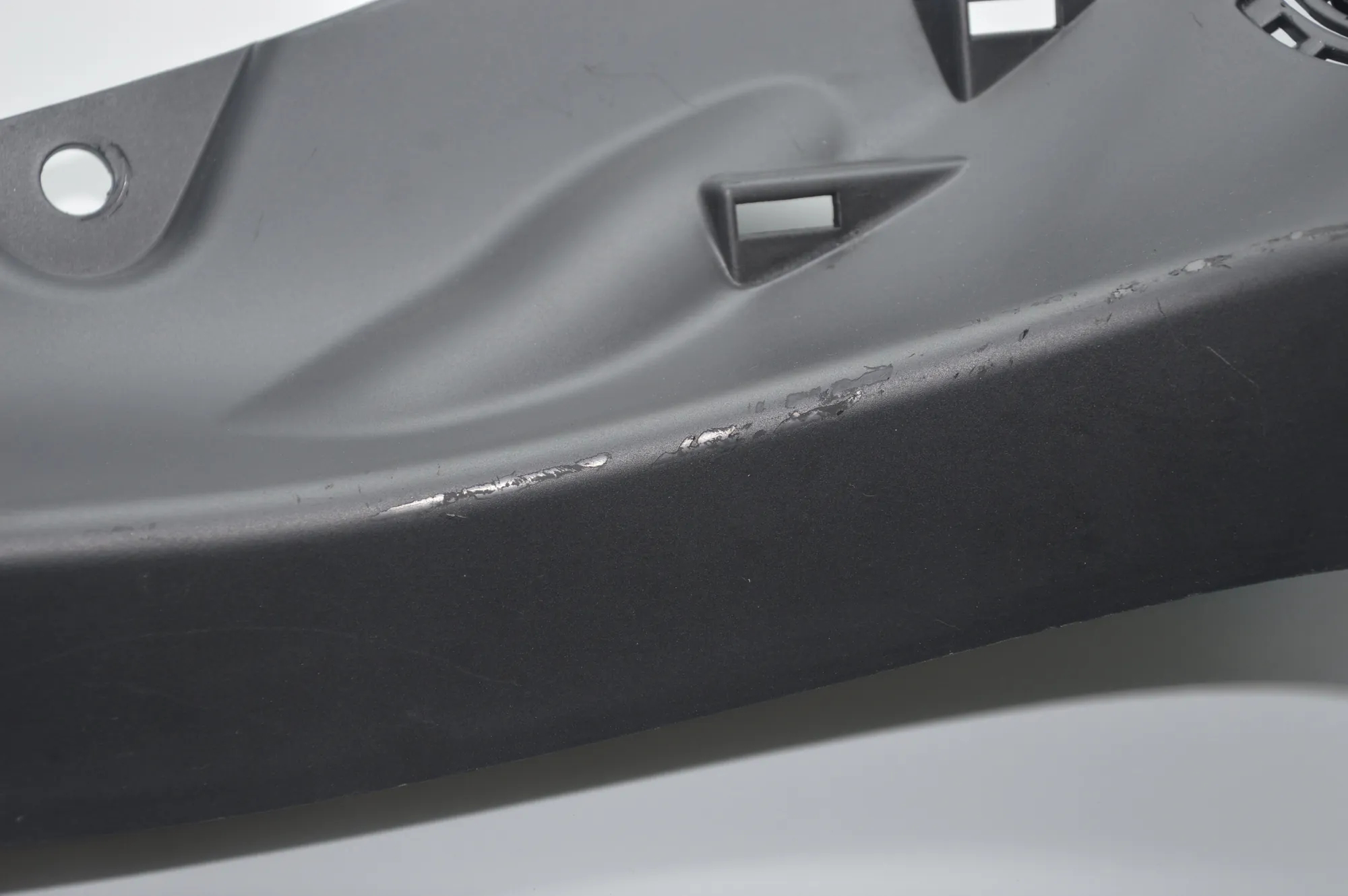 Other Trim Parts – OEM 7004477 · BMW X5 (E70) 3.0 d 2009 – 4