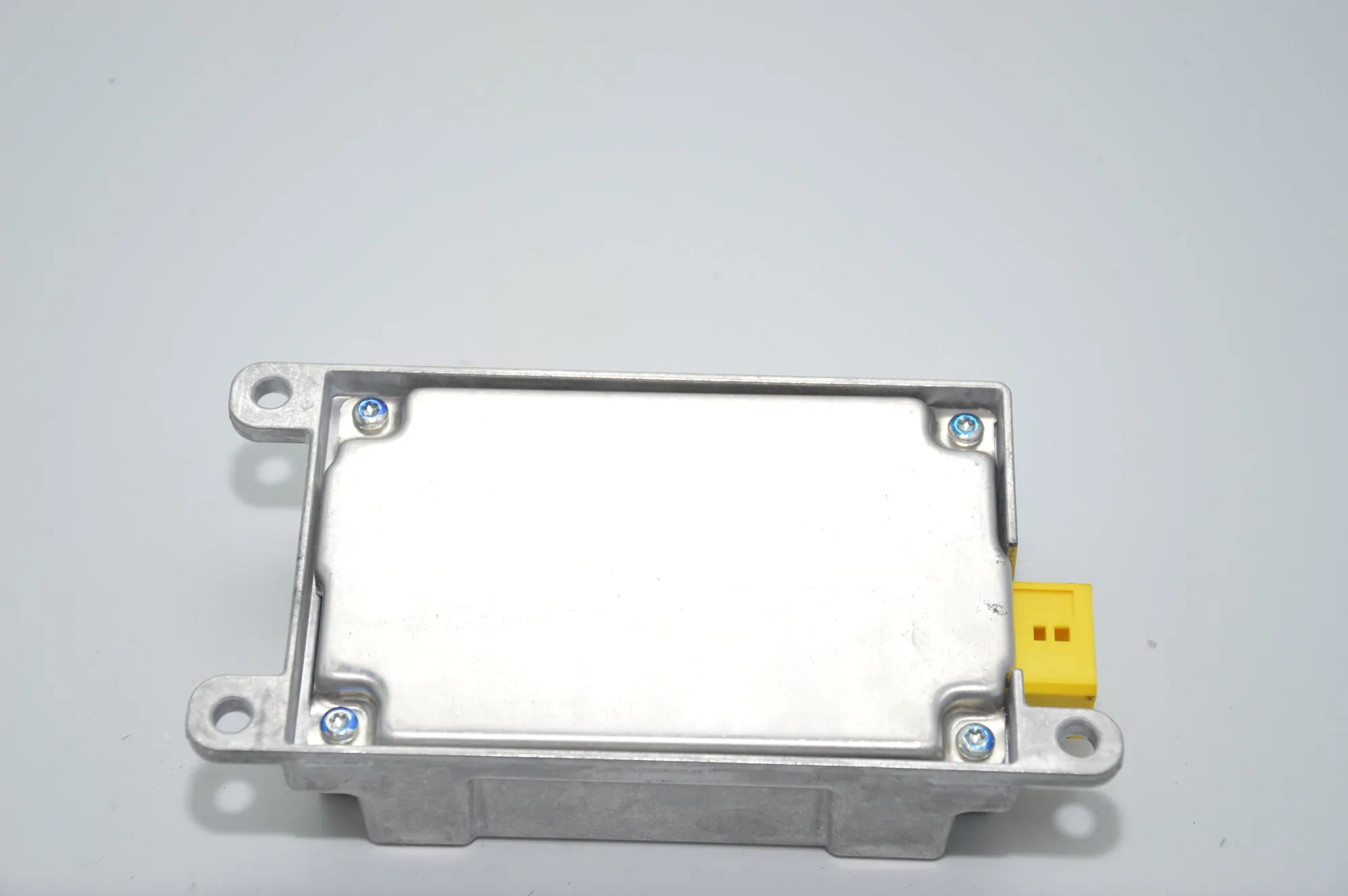 SRS Control Unit – OEM 6929553 · BMW 7 (E65, E66, E67) 745 i, Li 2003 – 5