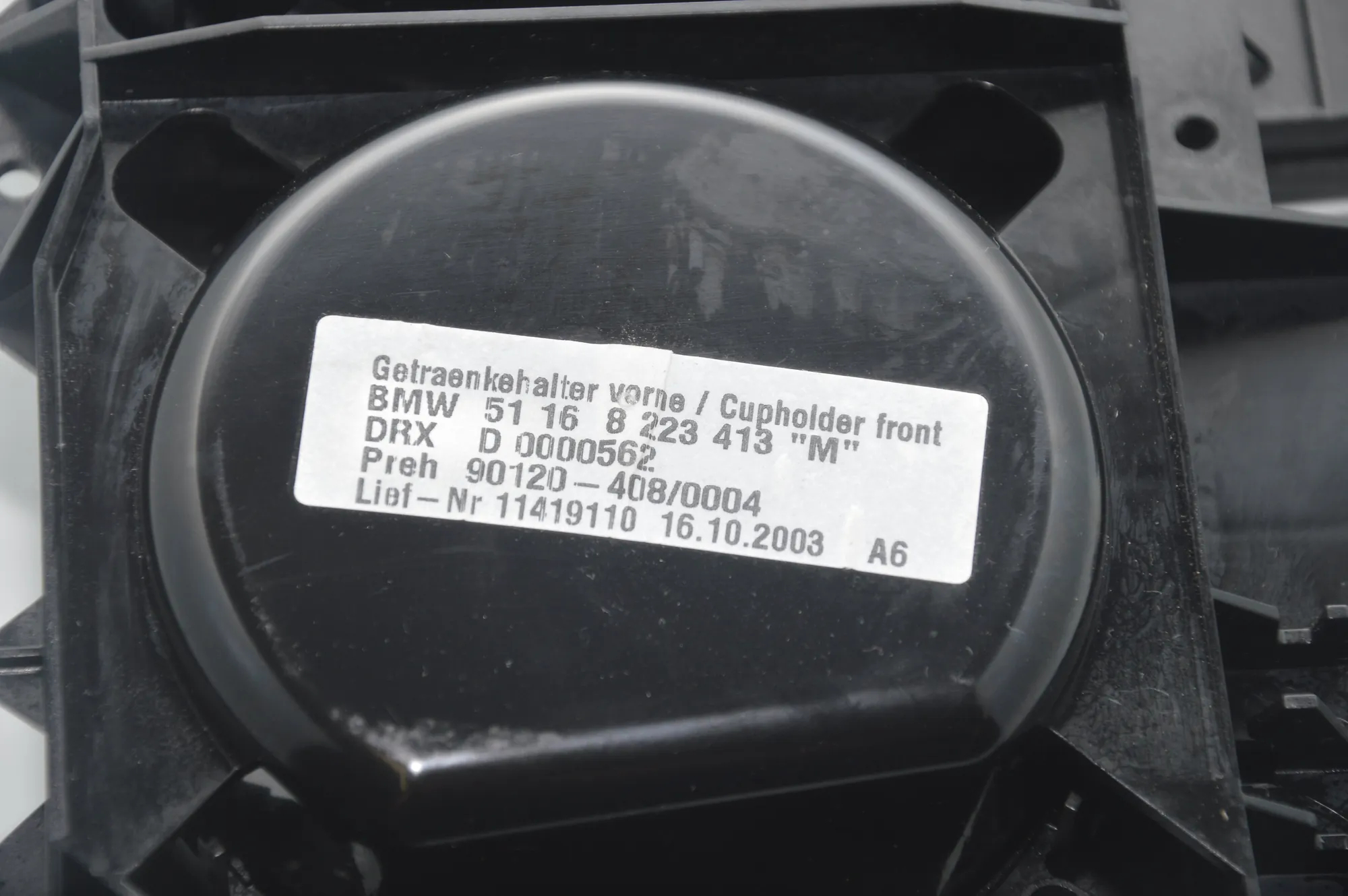 Cup Holder – OEM 8223413 · BMW 7 (E65, E66, E67) 745 i, Li 2003 – 6
