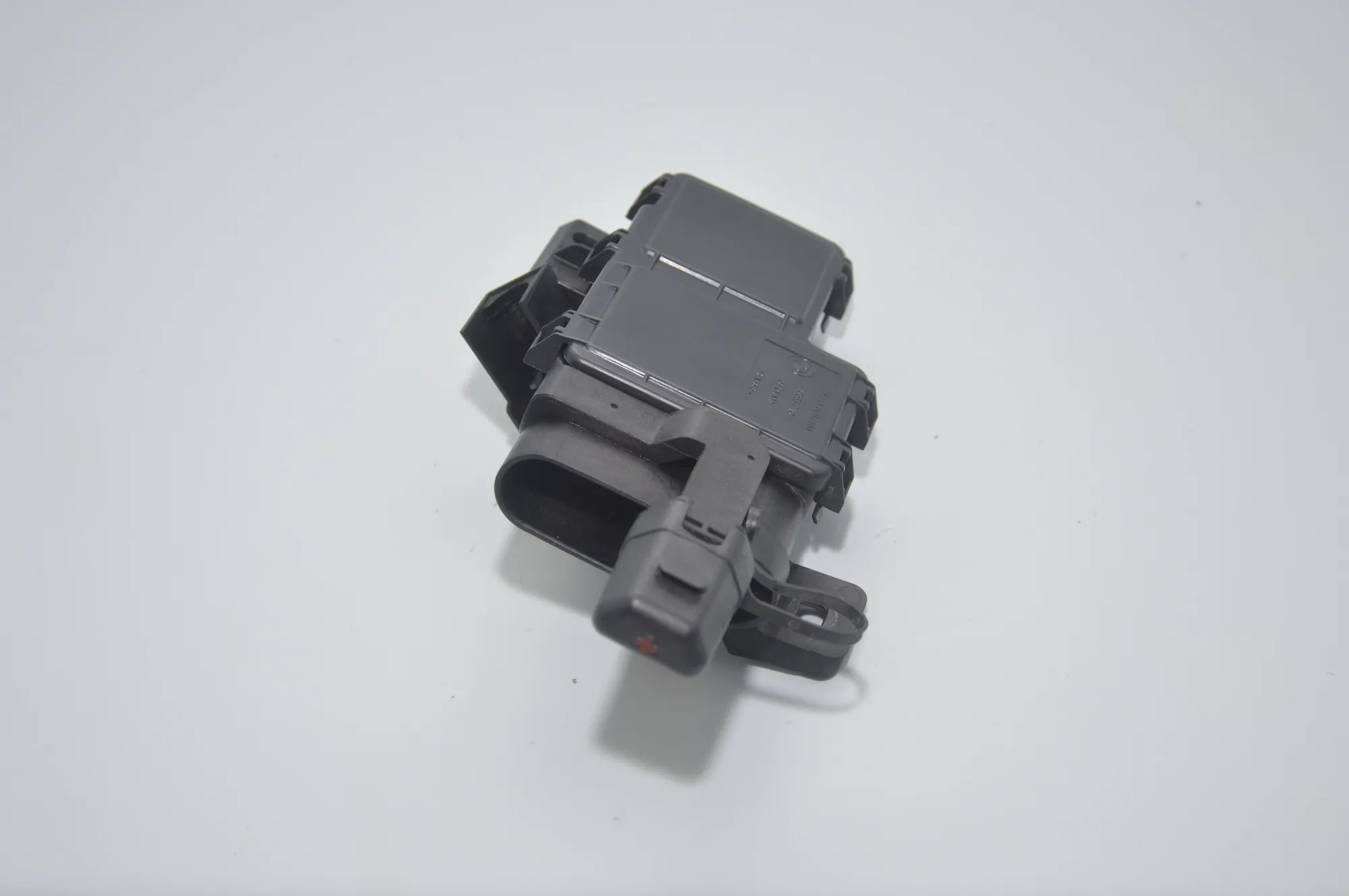 Other Control Units – OEM 8387568 · BMW 7 (E65, E66, E67) 745 i, Li 2003