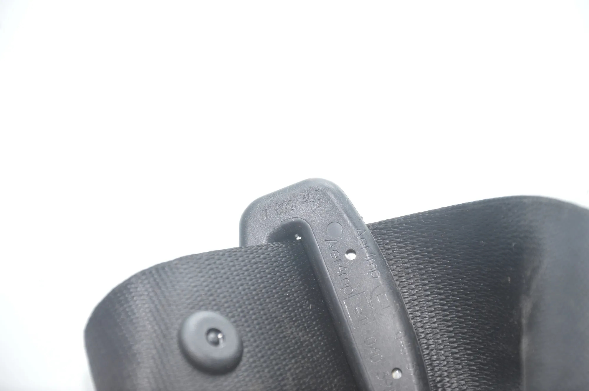 Rear Right Seatbelt – OEM 7022402 · BMW 7 (E65, E66, E67) 745 i, Li 2003 – 5