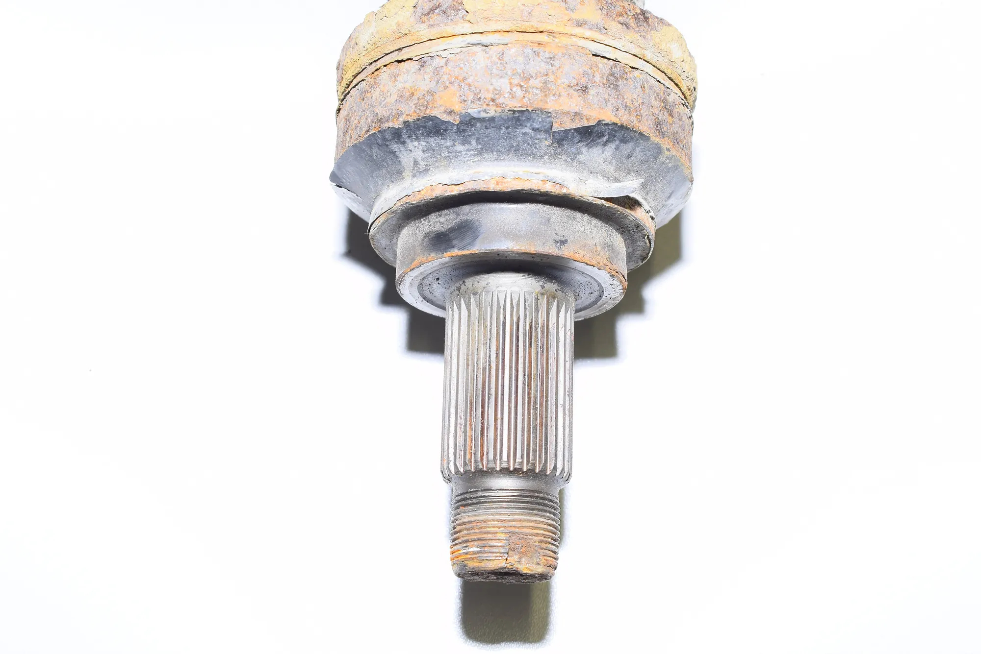 Rear Left Driveshaft – OEM 7521133 · BMW 7 (E65, E66, E67) 745 i, Li 2003 – 4