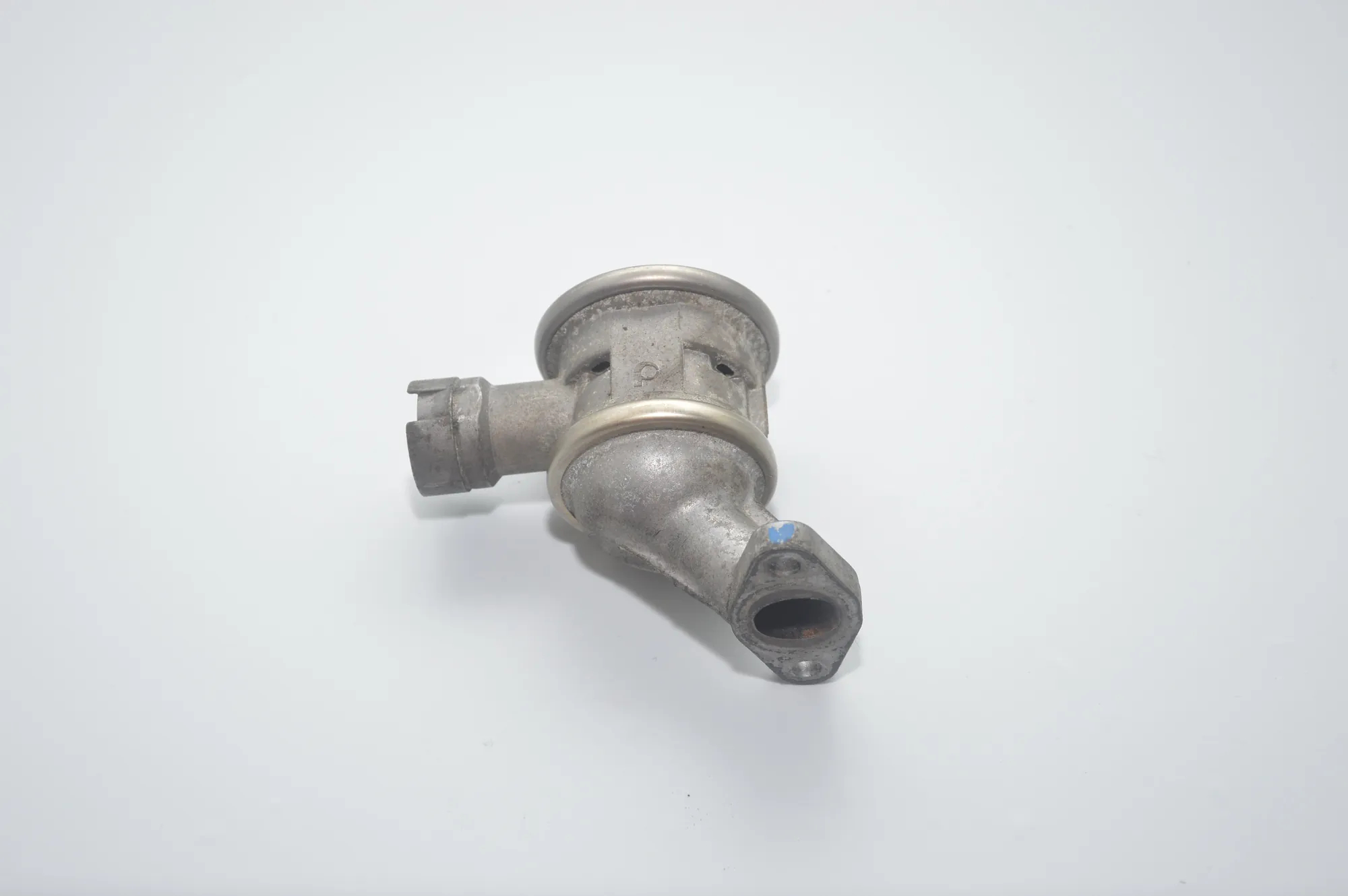 EGR Valve – OEM 7508273 · BMW 7 (E65, E66, E67) 745 i, Li 2003 – 5