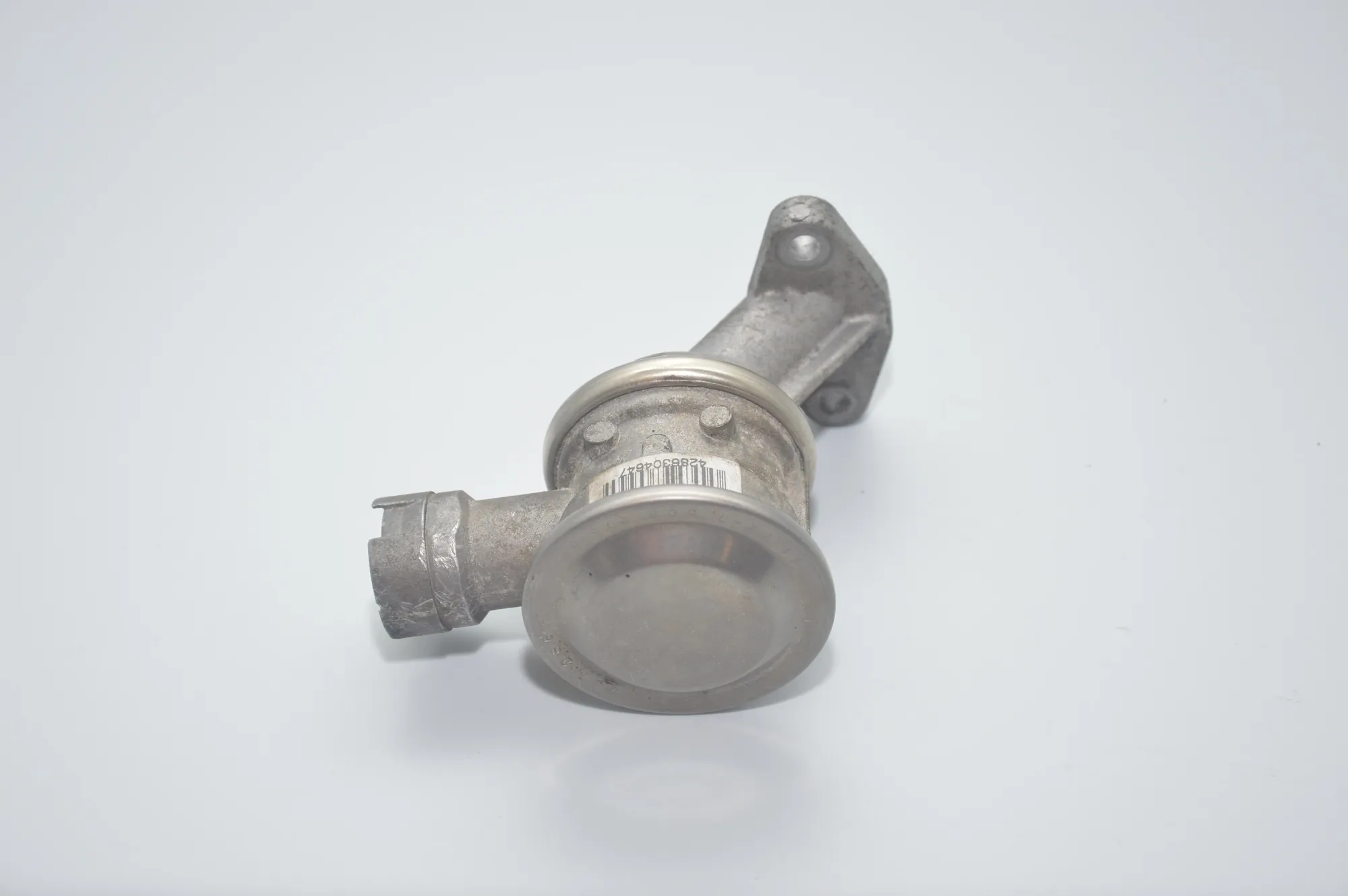 EGR Valve – OEM 7508273 · BMW 7 (E65, E66, E67) 745 i, Li 2003 – 4