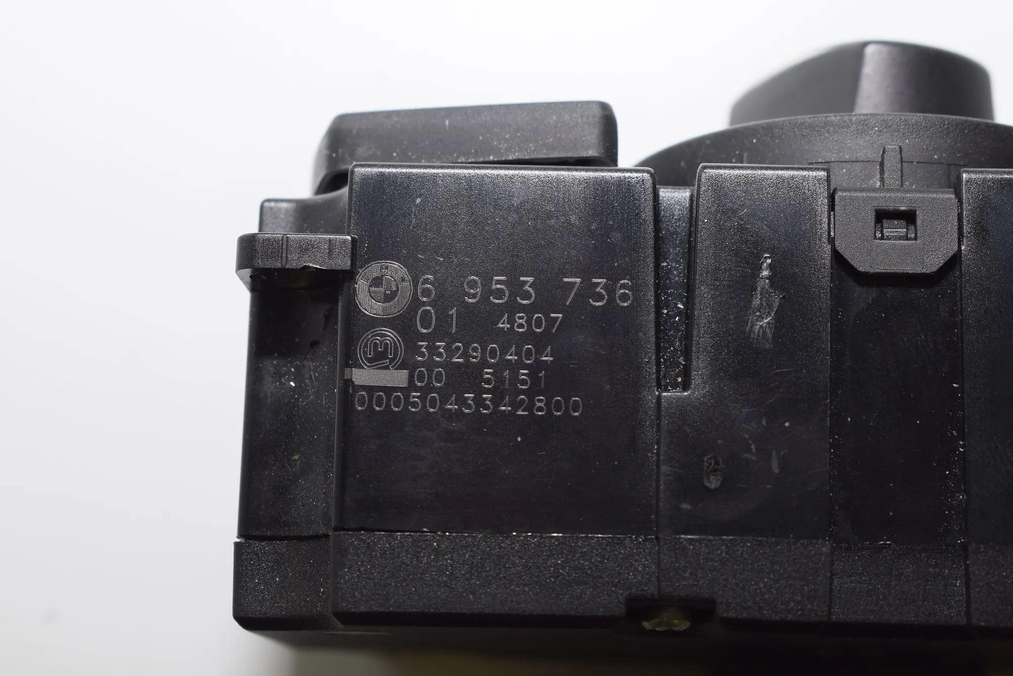 Headlight Switch Control Unit – OEM 6953736 · BMW 5 Touring (E61) 530 i 2005 – 5