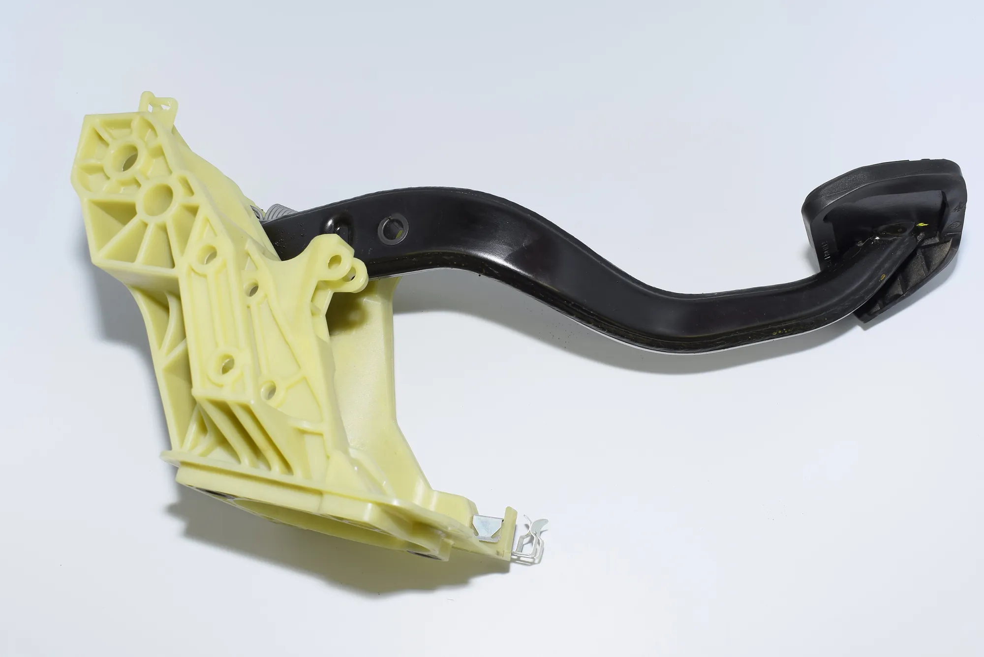 Brake Pedal – OEM 6759944 · BMW 5 Touring (E61) 530 i 2005 – 3