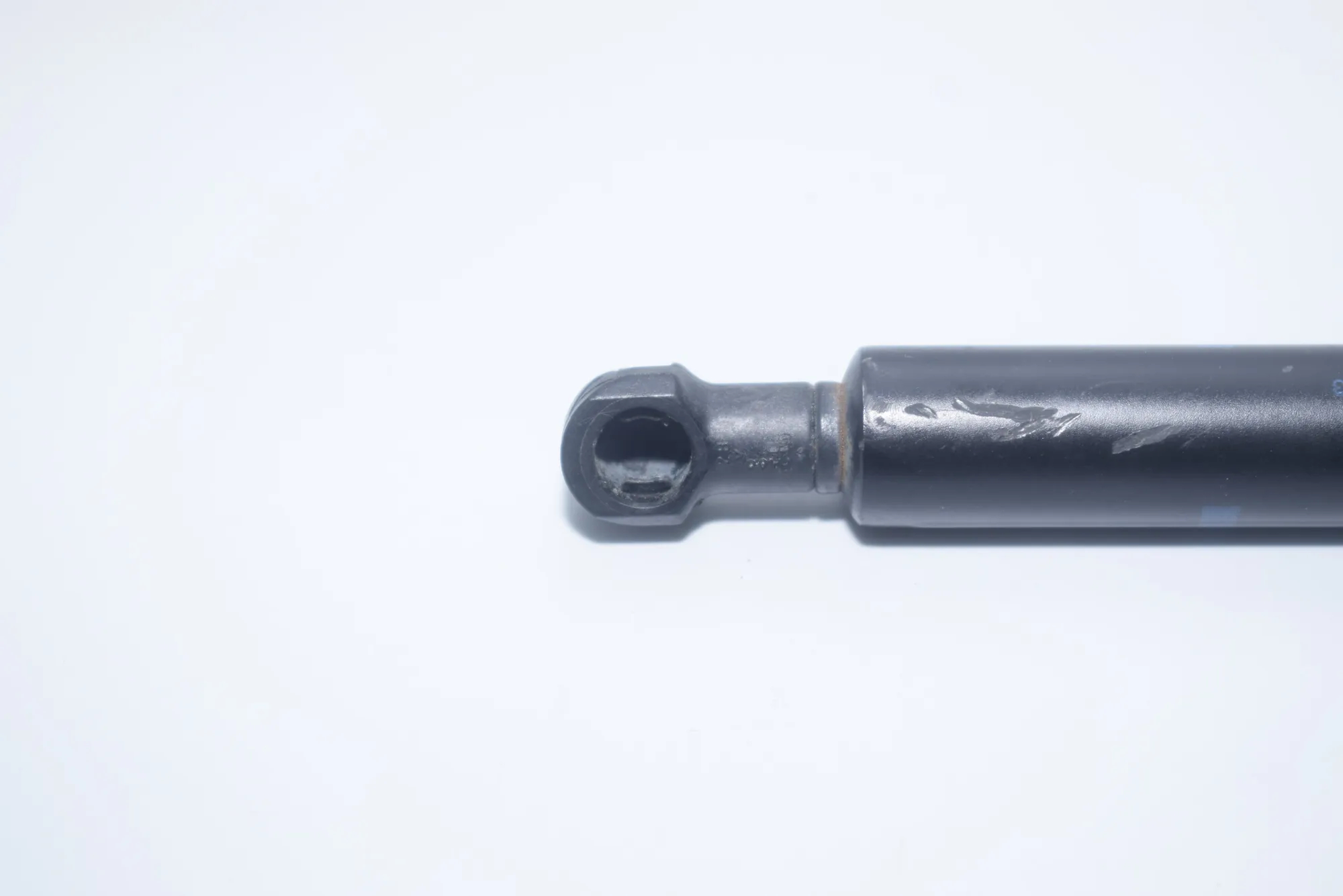 Front Right Bonnet Strut – OEM 8174866 · BMW 5 Touring (E39) 530 i 2002 – 2