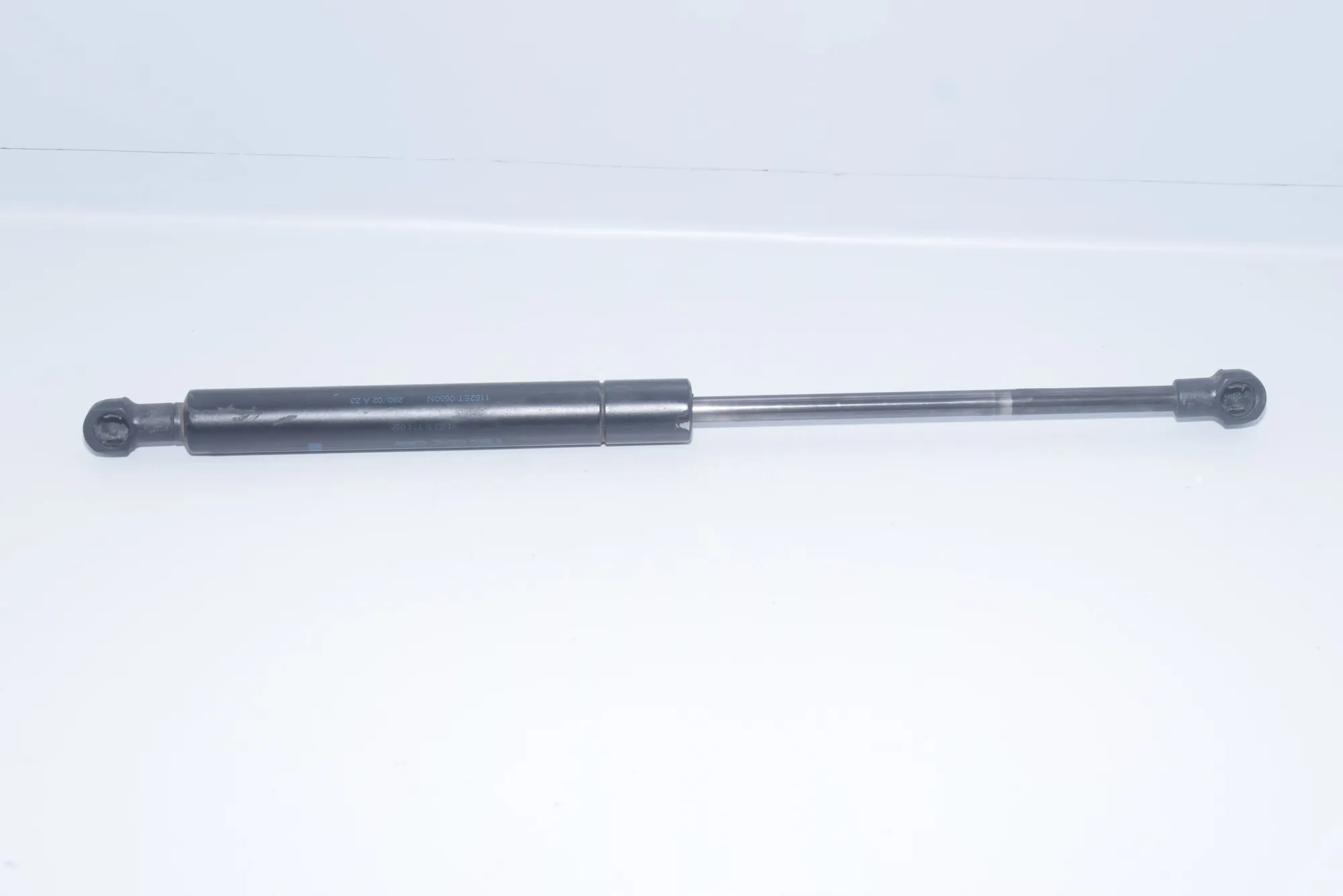Front Right Bonnet Strut – OEM 8174866 · BMW 5 Touring (E39) 530 i 2002