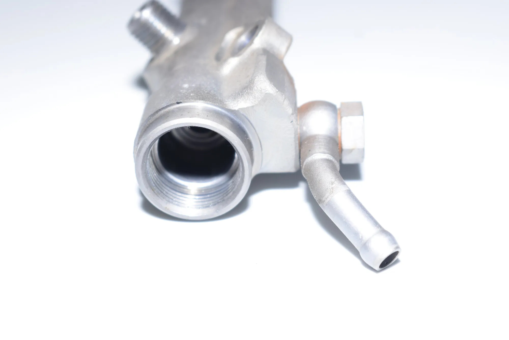 Fuel Rail – OEM 7795514 · BMW X5 (E70) BMW X5 (E70) 3.0 d 2007 – 4