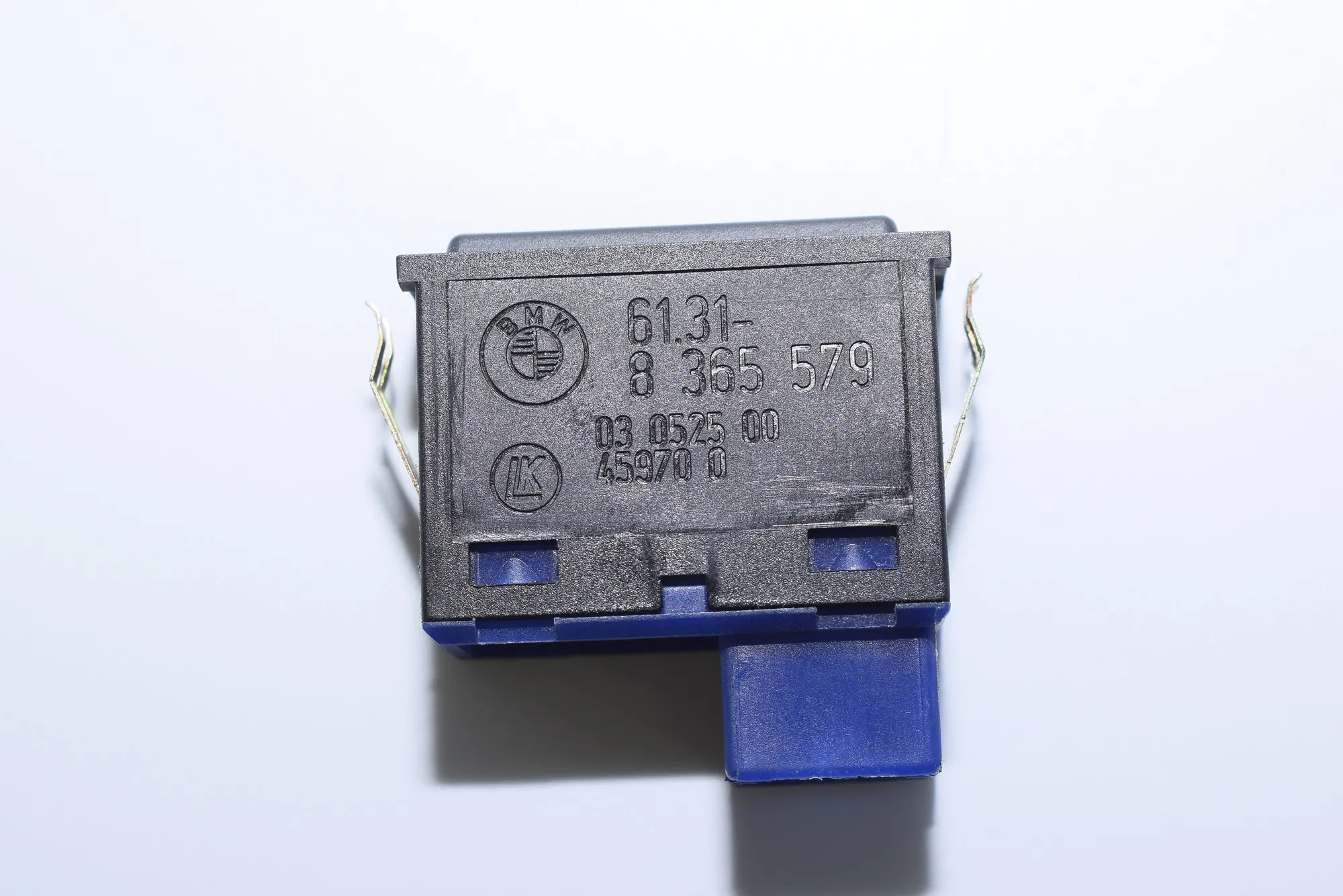 Switches – OEM 8365579 · BMW 5 Touring (E39) 525 d 2003 – 5
