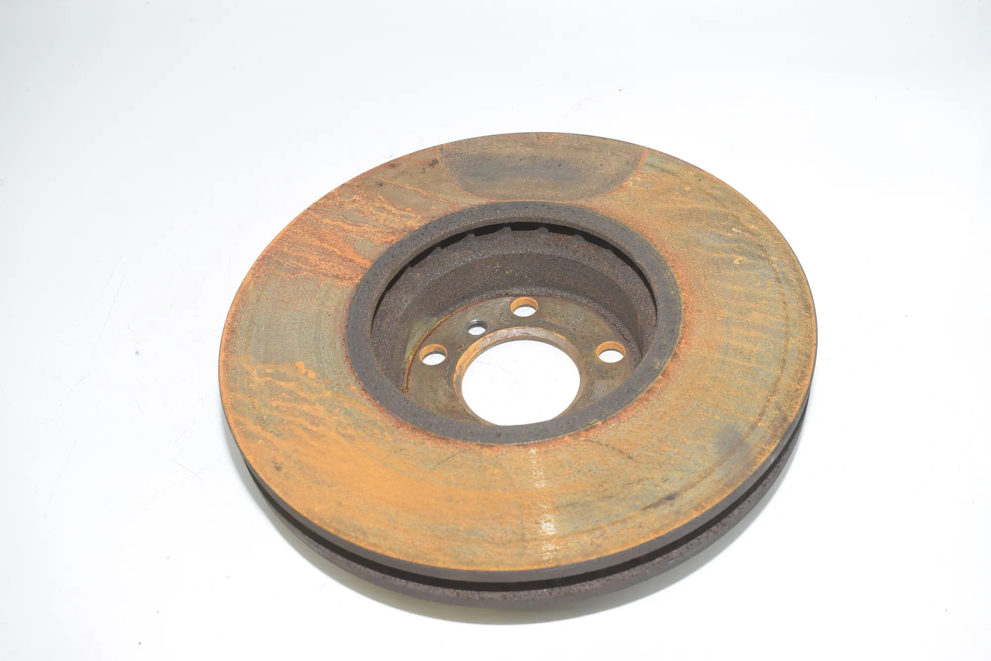 Front Left Brake Disc – OEM 6898729 · BMW 5 (F10) 530 d 2014 – 4