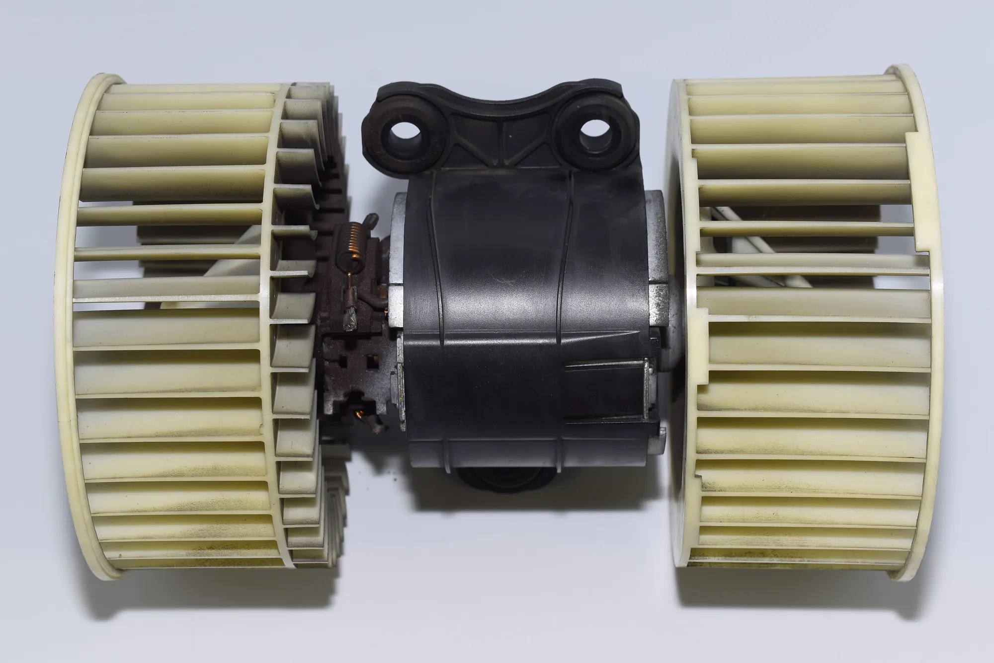 Heater Blower Fan – OEM 8385558 · BMW 5 Touring (E39) 525 d 2003 – 2