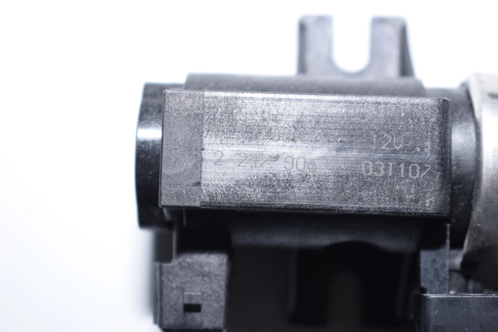 Solenoid Valve – OEM 2242906 · BMW 5 Touring (E39) 525 d 2003 – 6