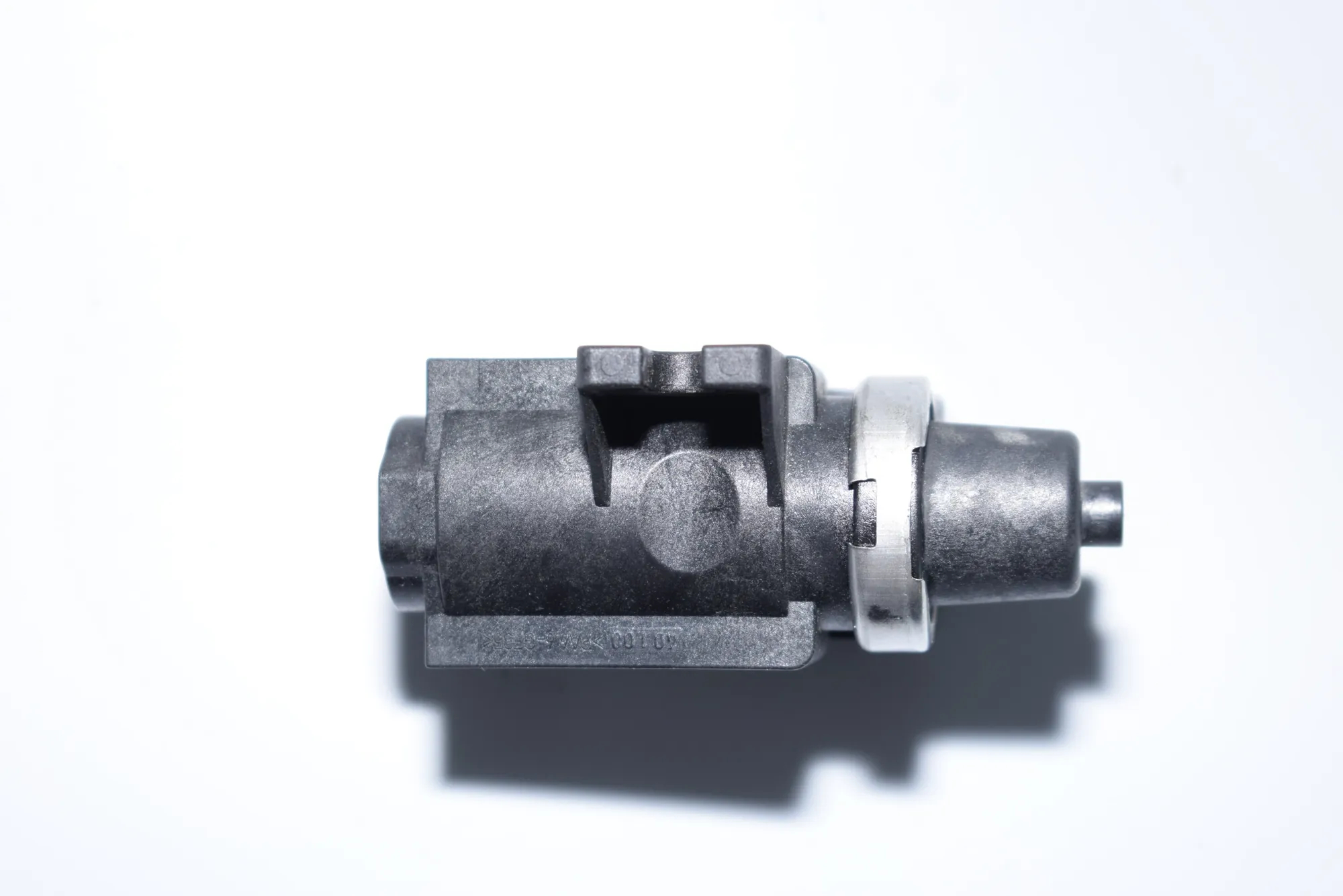 Solenoid Valve – OEM 2242906 · BMW 5 Touring (E39) 525 d 2003 – 5