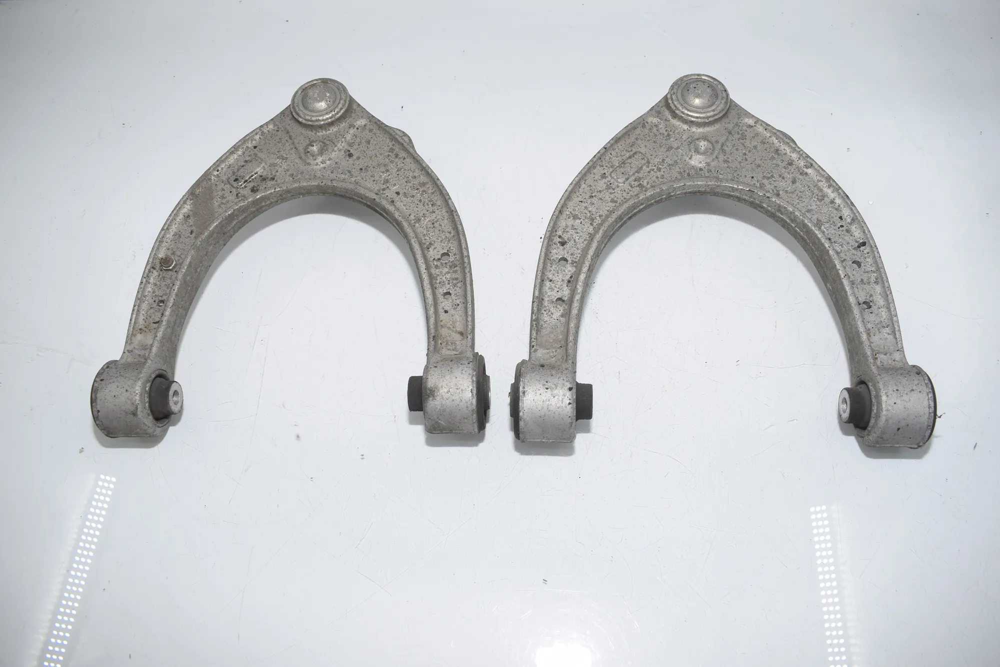 Front Right Upper Control Arm – OEM 6775967 · BMW 5 (F10) 530 d 2014 – 2