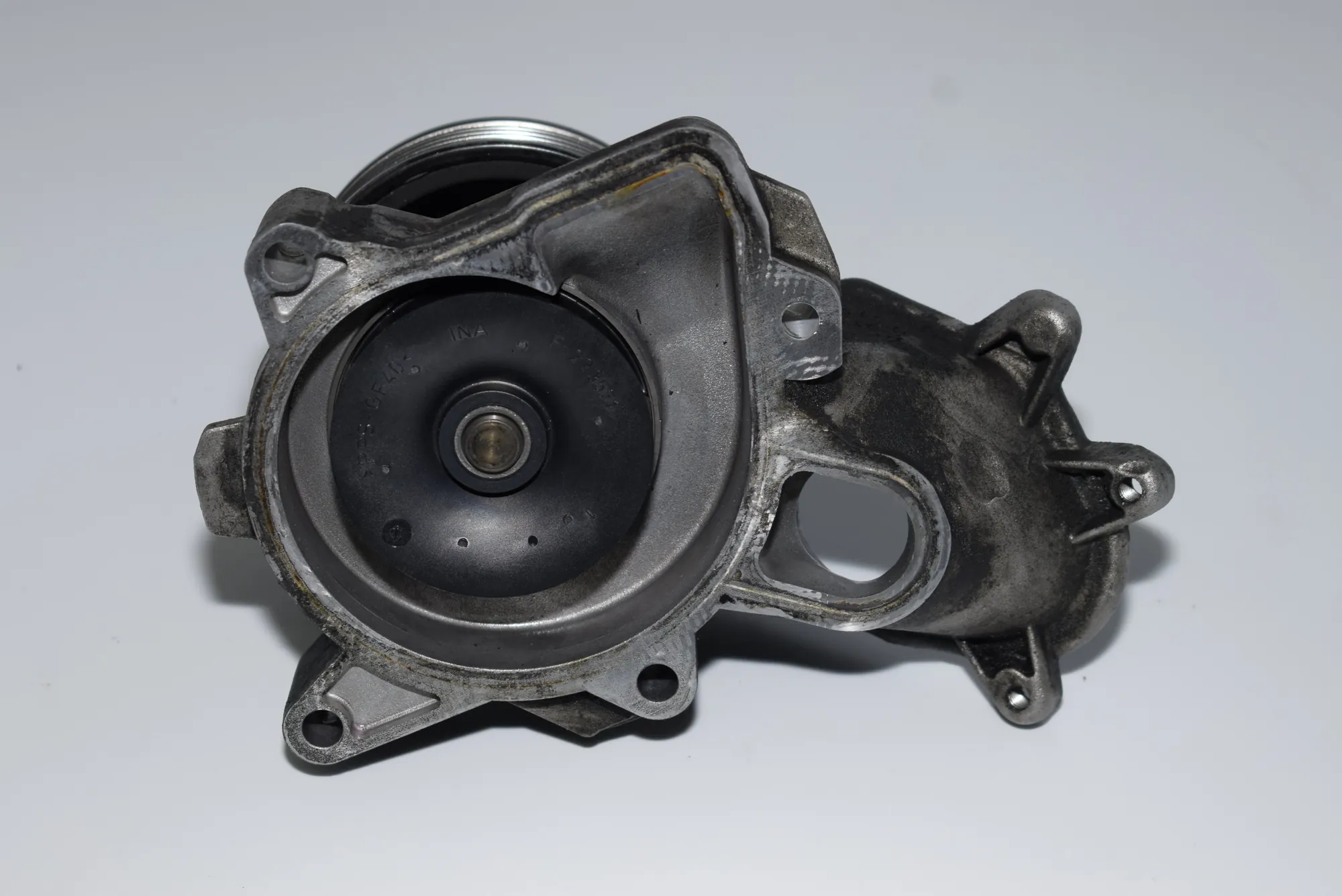 Water Pump – OEM 2354055 · BMW 5 Touring (E39) 530 d 2002 – 4