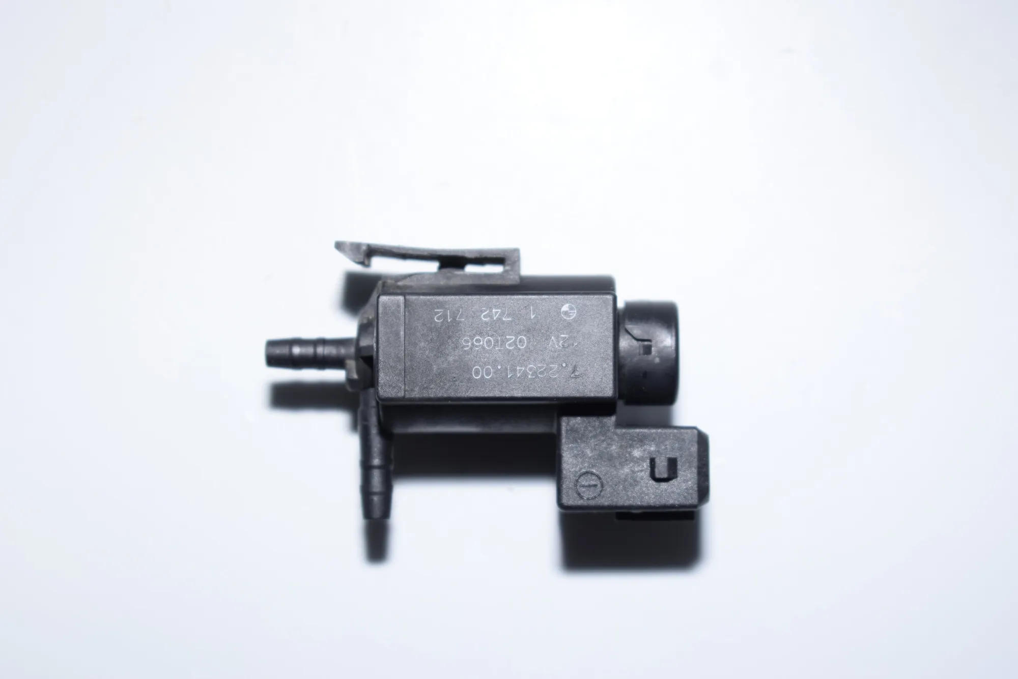 Solenoid Valve – OEM 1742712 · BMW 5 Touring (E39) 530 d 2002 – 3
