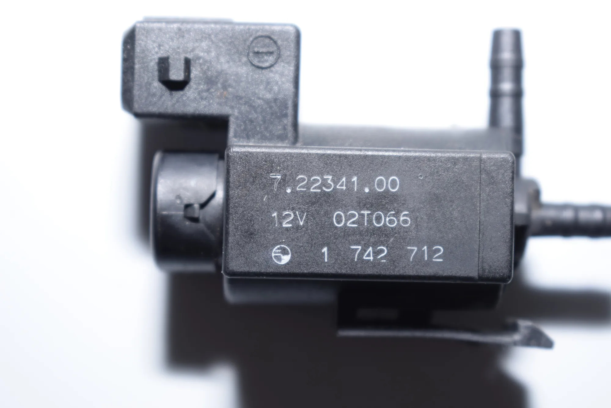 Solenoid Valve – OEM 1742712 · BMW 5 Touring (E39) 530 d 2002 – 5