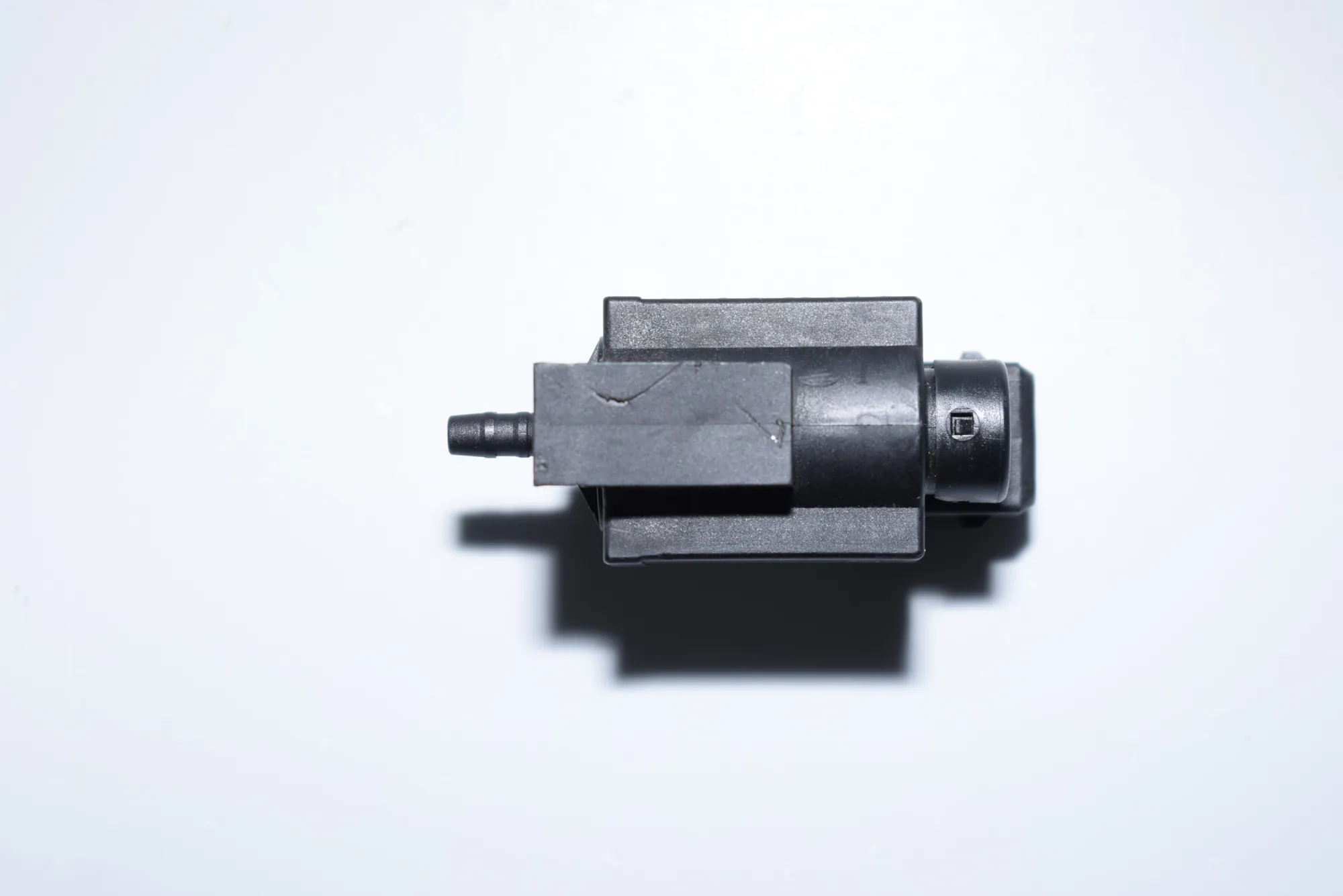 Solenoid Valve – OEM 1742712 · BMW 5 Touring (E39) 530 d 2002 – 4