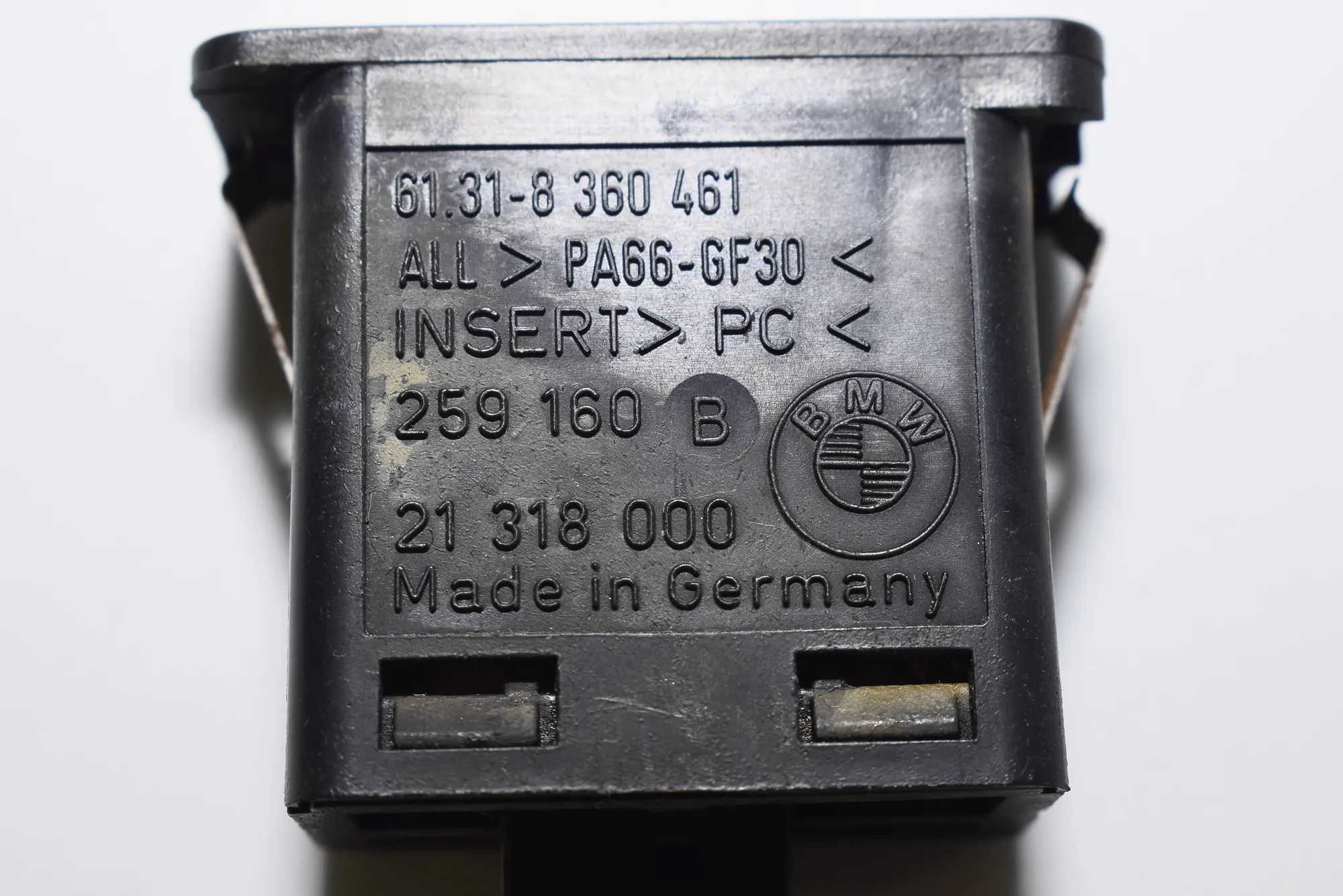 Switches – OEM SVIESUINTENSIVUMOREGULIATORIUS. · BMW 5 Touring (E39) 530 d 2002 – 2