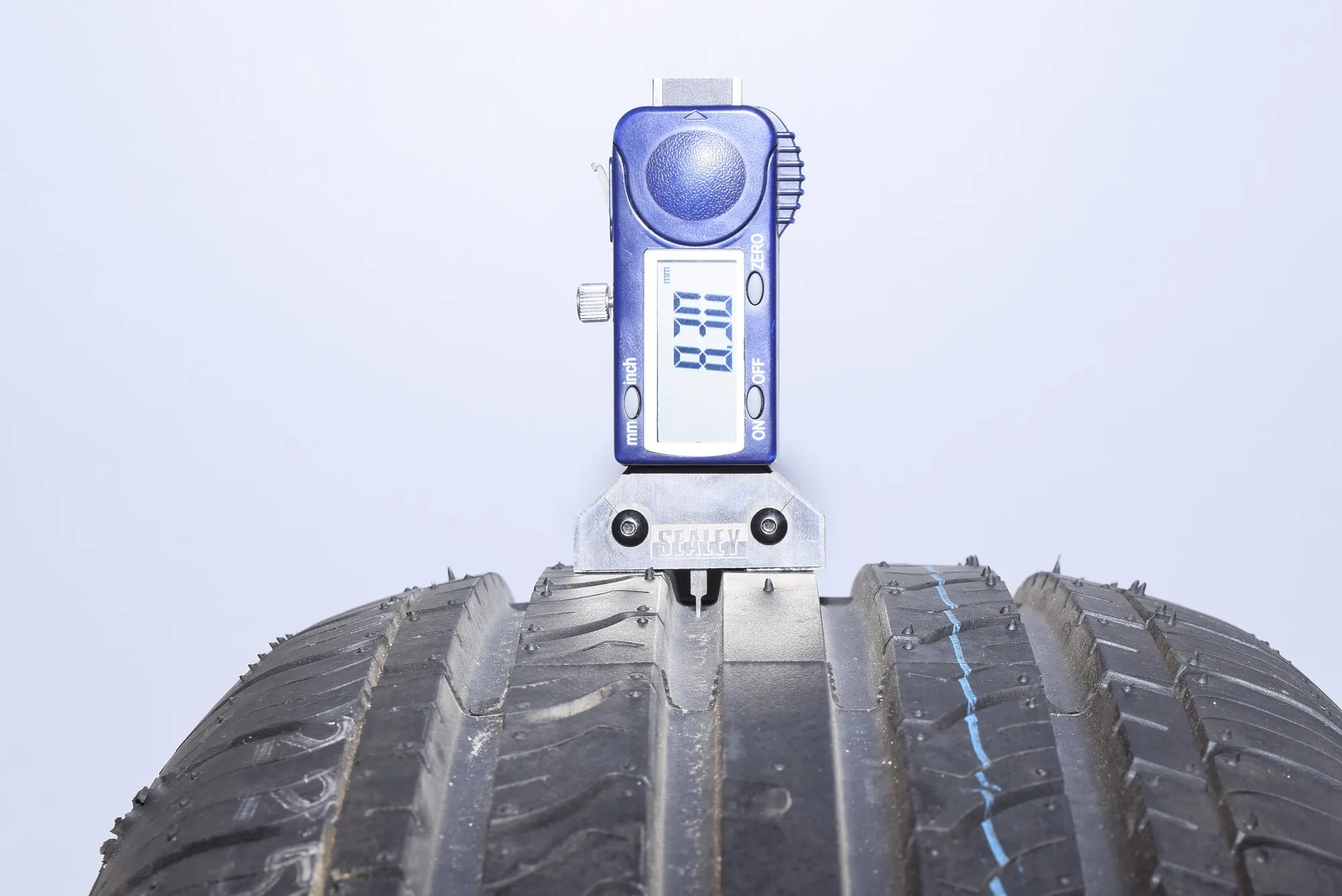 Tire – OEM NA · BMW 5 (E39) BMW 5 (E39) 2003 – 5