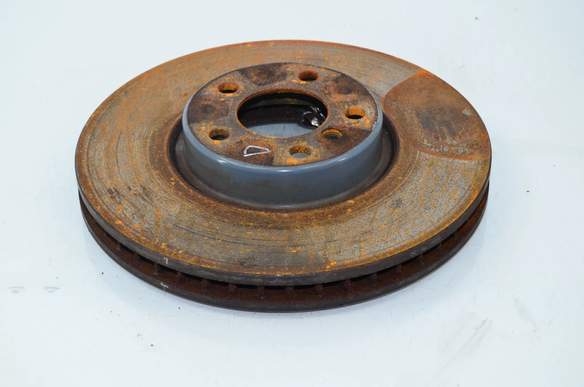 Front Right Brake Disc – OEM 6898730 · BMW 5 (F10) 530 d 2014 – 2