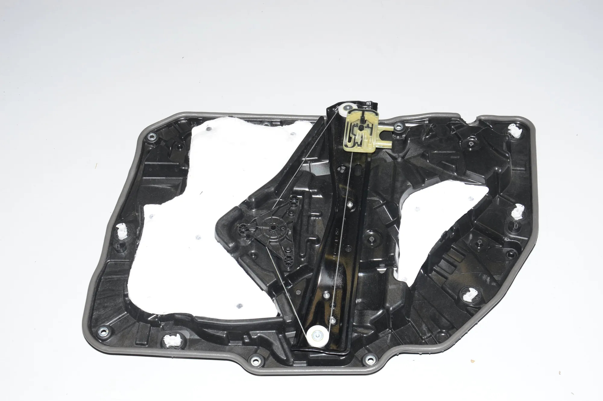 Rear Left Door Window Regulator – OEM 7479057 · BMW BMW 7 (G11, G12) 2017 – 4