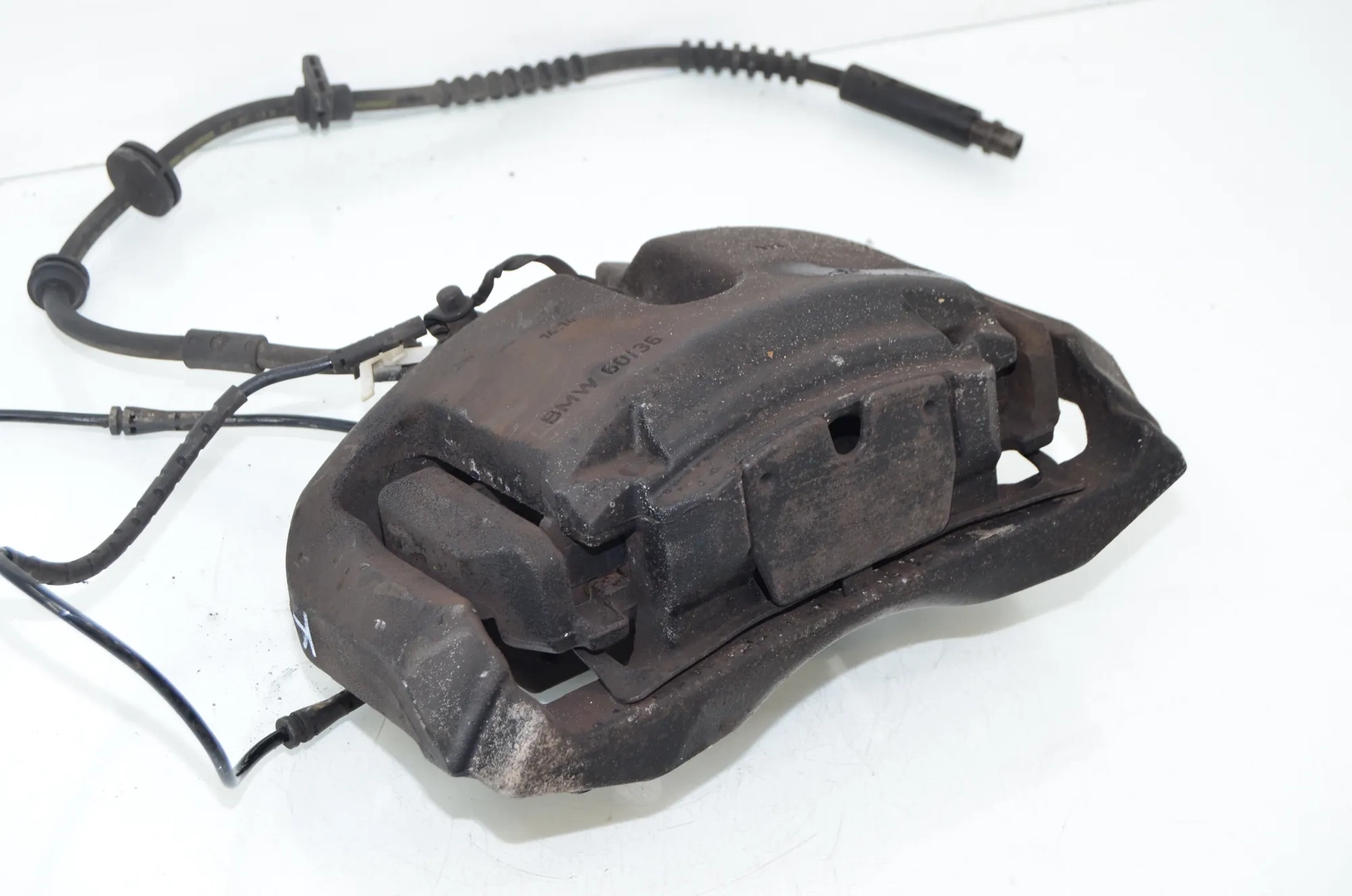 Front Left Brake Caliper – OEM 6786817 · BMW 5 (F10) 530 d 2014