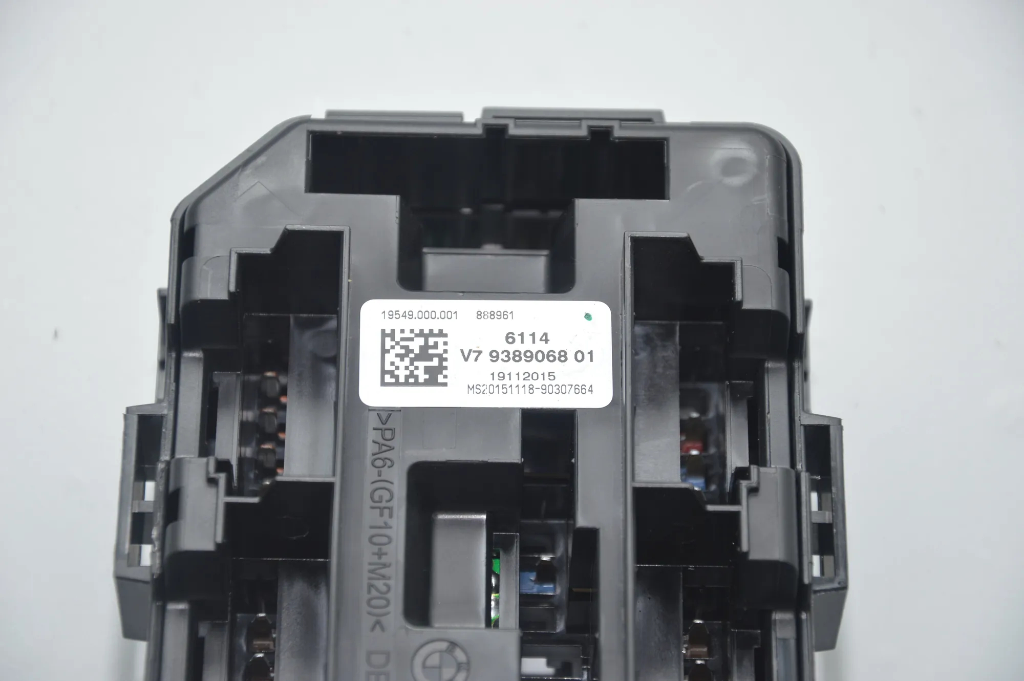 Fuse Box – OEM 9389068 · BMW 4 Coupe (F32, F82) 420 d 2015 – 6