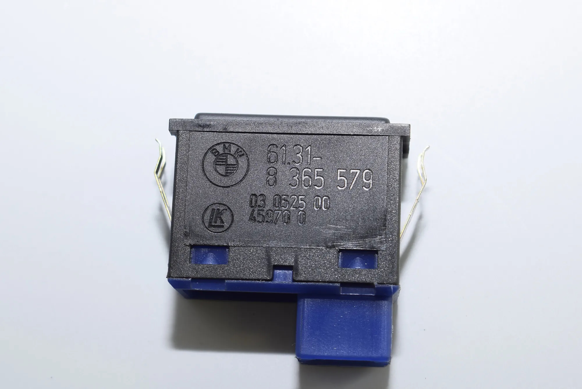 Switches – OEM 8365579 · BMW 5 Touring (E39) 525 d 2001 – 4