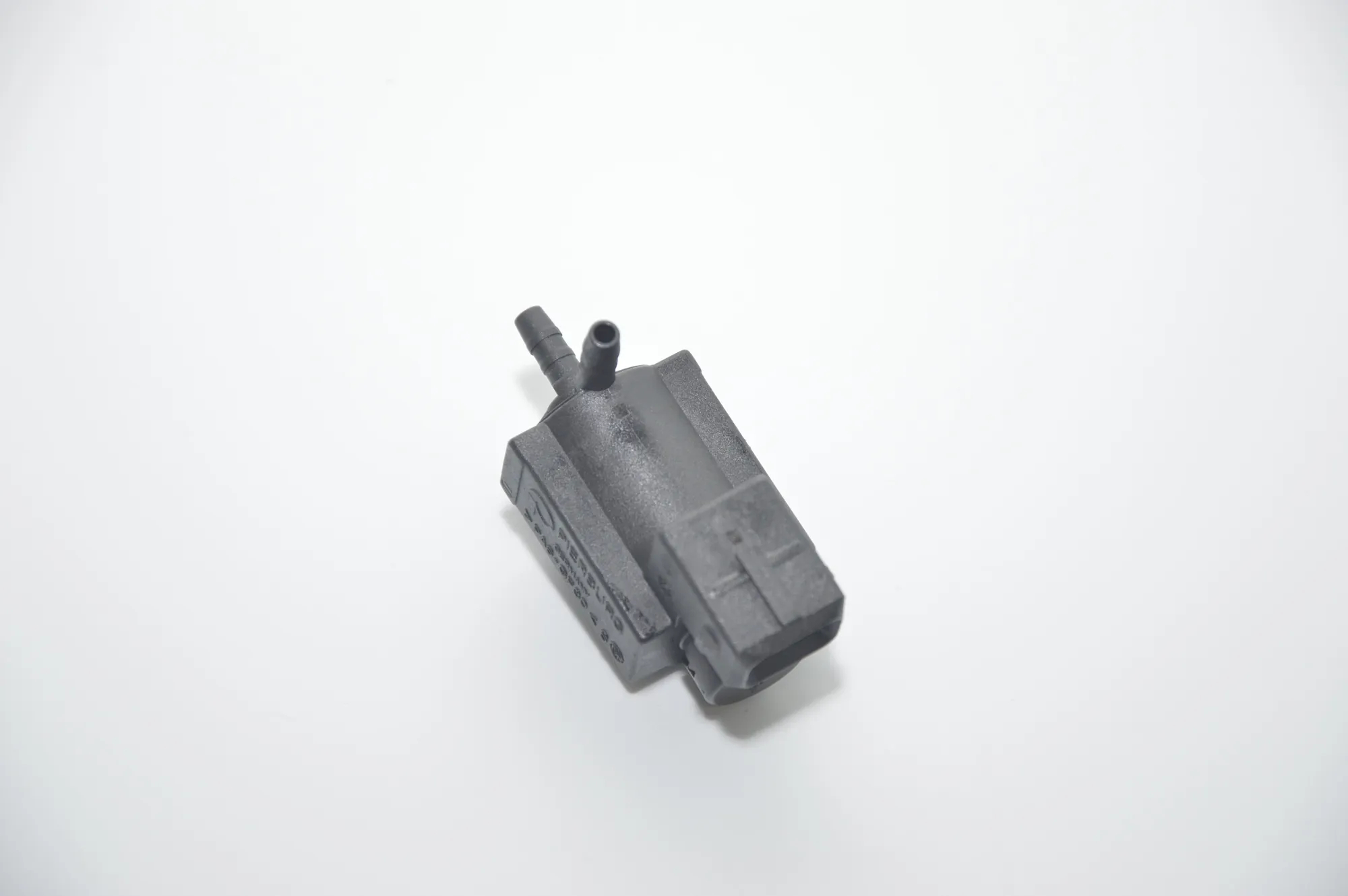 Solenoid Valve – OEM 1742712 · BMW 5 Touring (E39) 525 d 2001 – 4