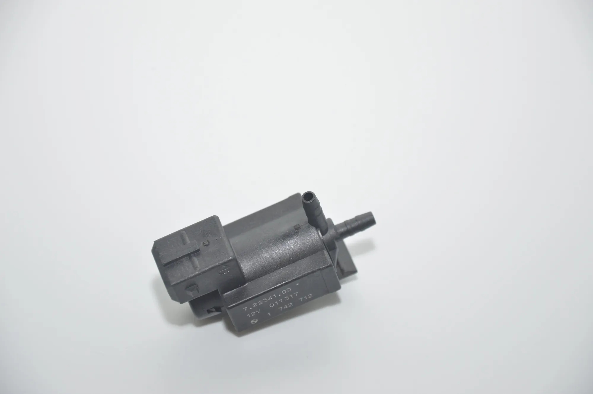 Solenoid Valve – OEM 1742712 · BMW 5 Touring (E39) 525 d 2001 – 3