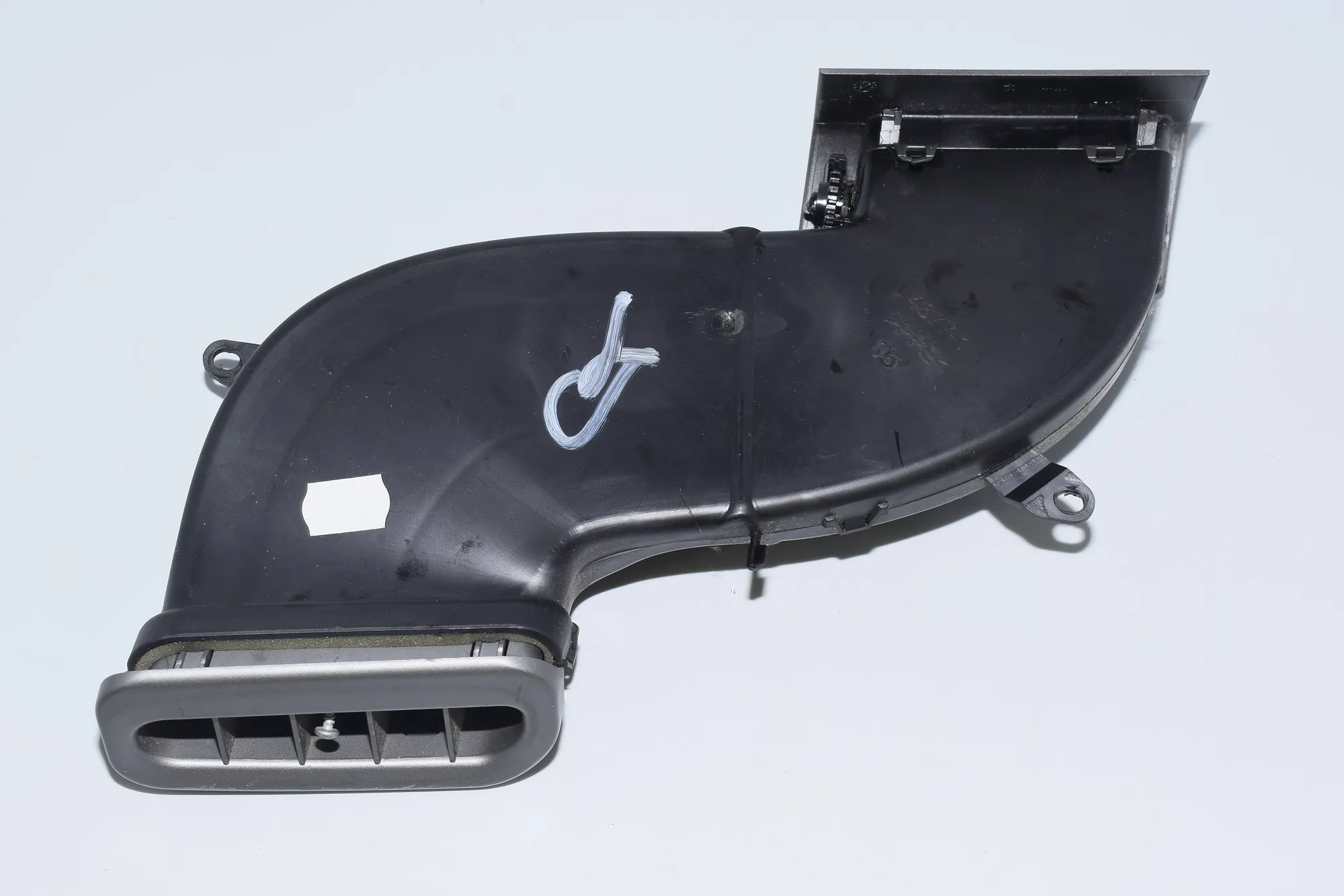 Dashboard Air Vents – OEM 6913324 · BMW 7 (E65, E66, E67) 750 i, Li 2005 – 5