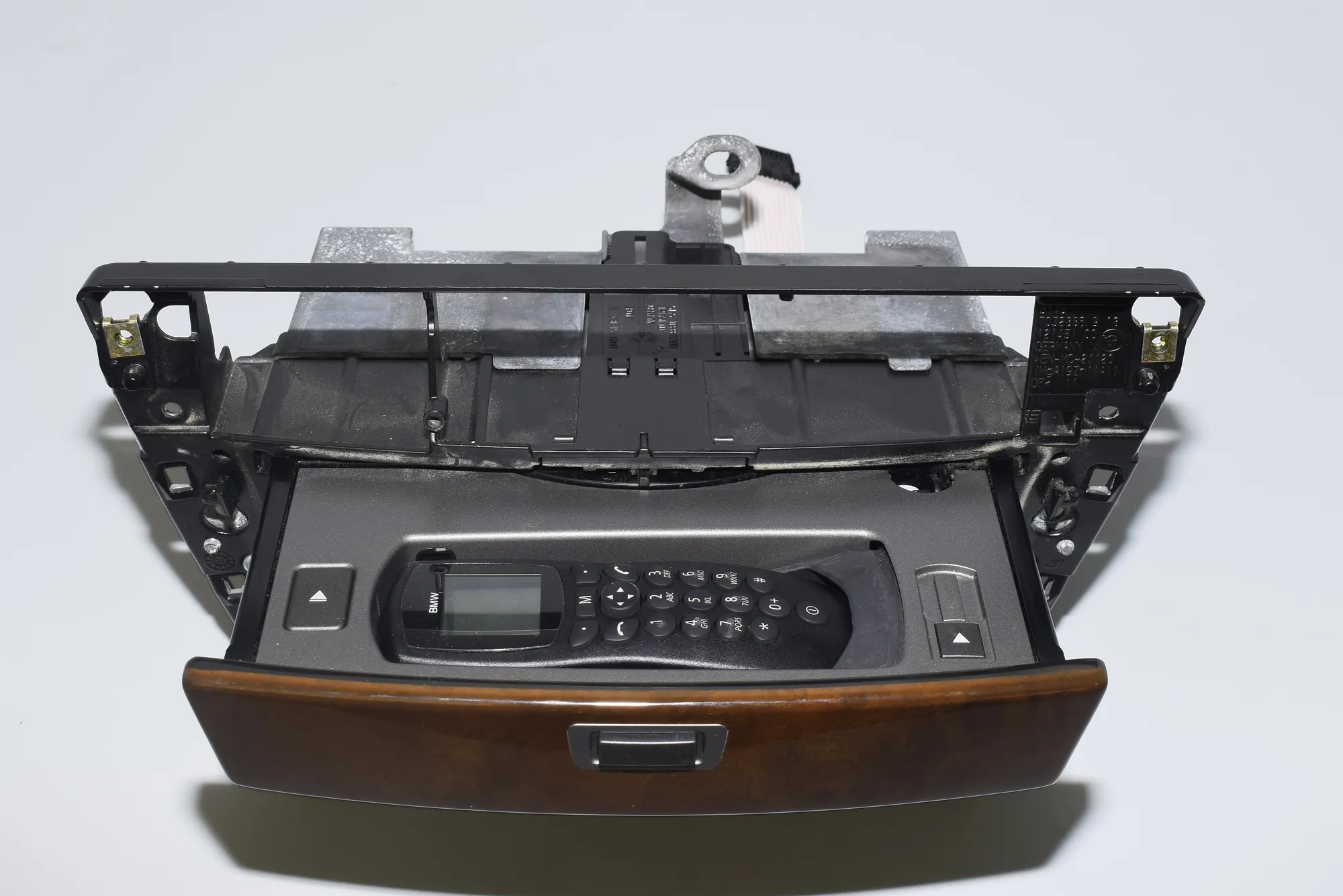 Other Interior Parts – OEM 8261060 · BMW 7 (E65, E66, E67) 750 i, Li 2005 – 4
