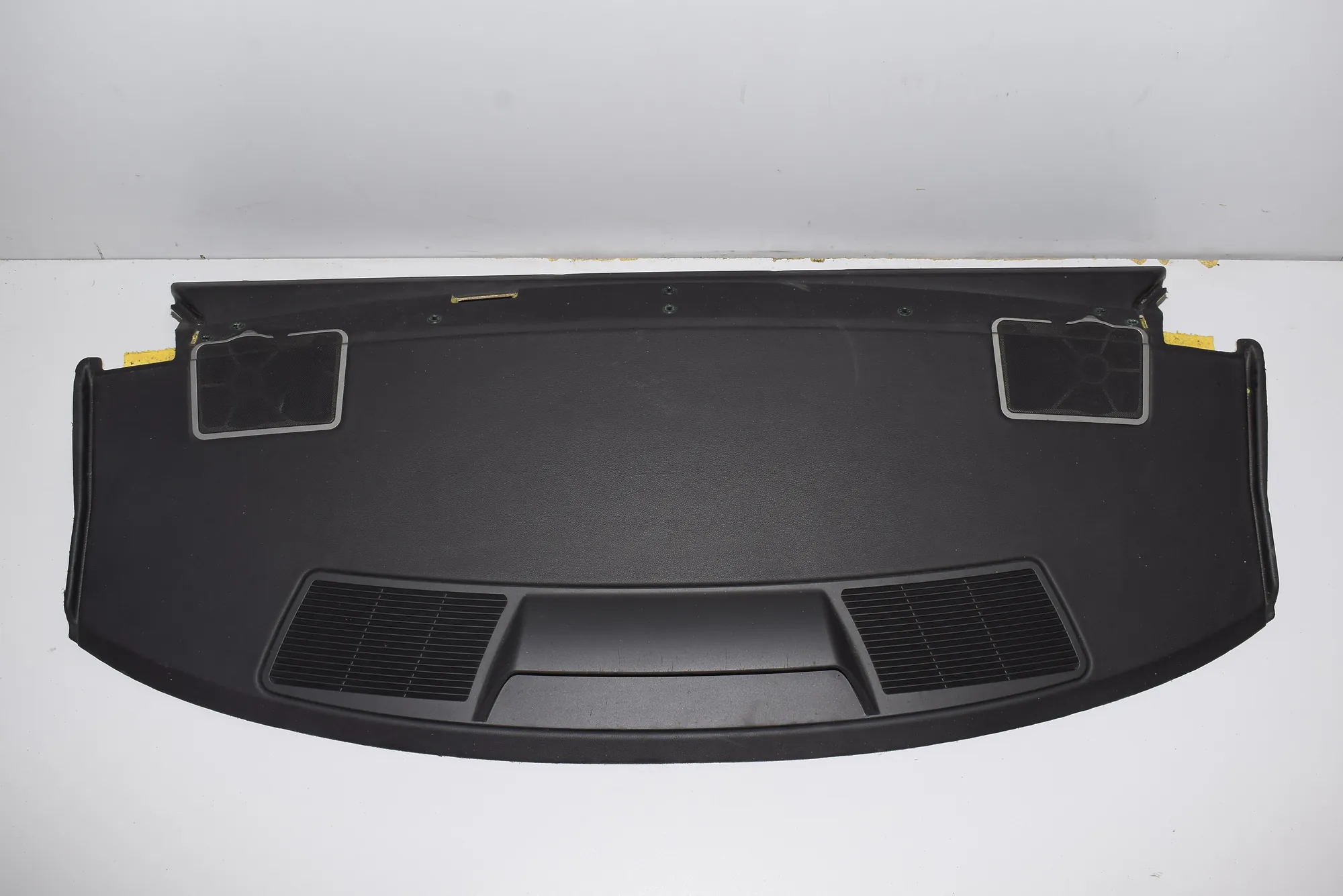 Rear Parcel Shelf – OEM 8236783 · BMW 7 (E65, E66, E67) 750 i, Li 2005