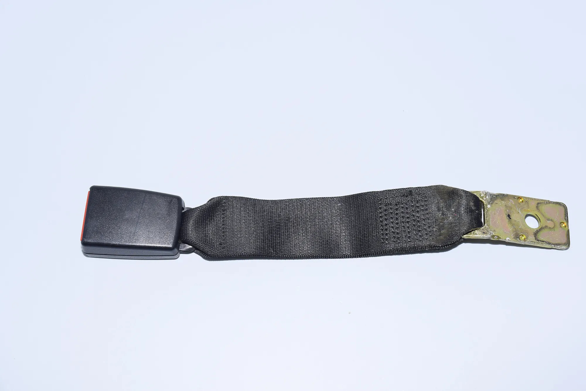Rear Middle Seat Buckle – OEM 7018249 · BMW 7 (E65, E66, E67) 750 i, Li 2005 – 3