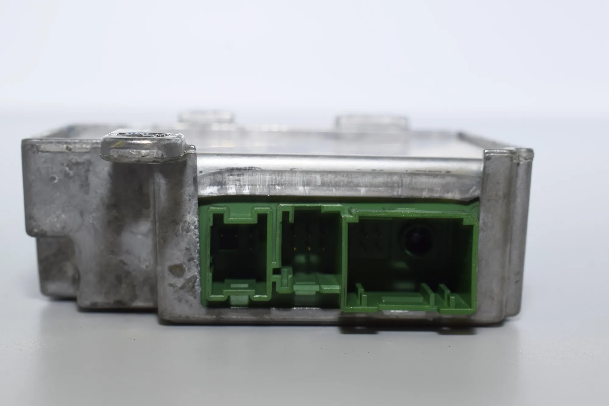 SRS Control Unit – OEM 6960219 · BMW 7 (E65, E66, E67) 750 i, Li 2005 – 4