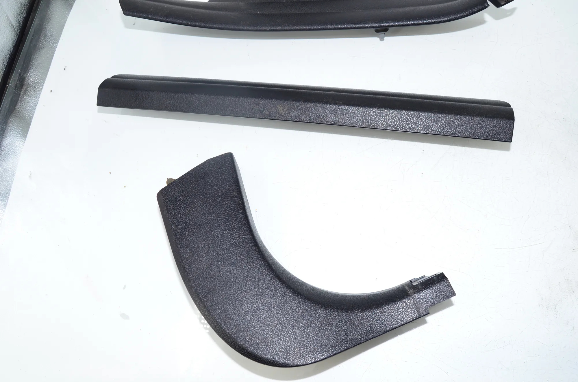 Front Right Interior Step Trim – OEM 9162736 · BMW 5 Touring (F11) 530 d xDrive 2011 – 3