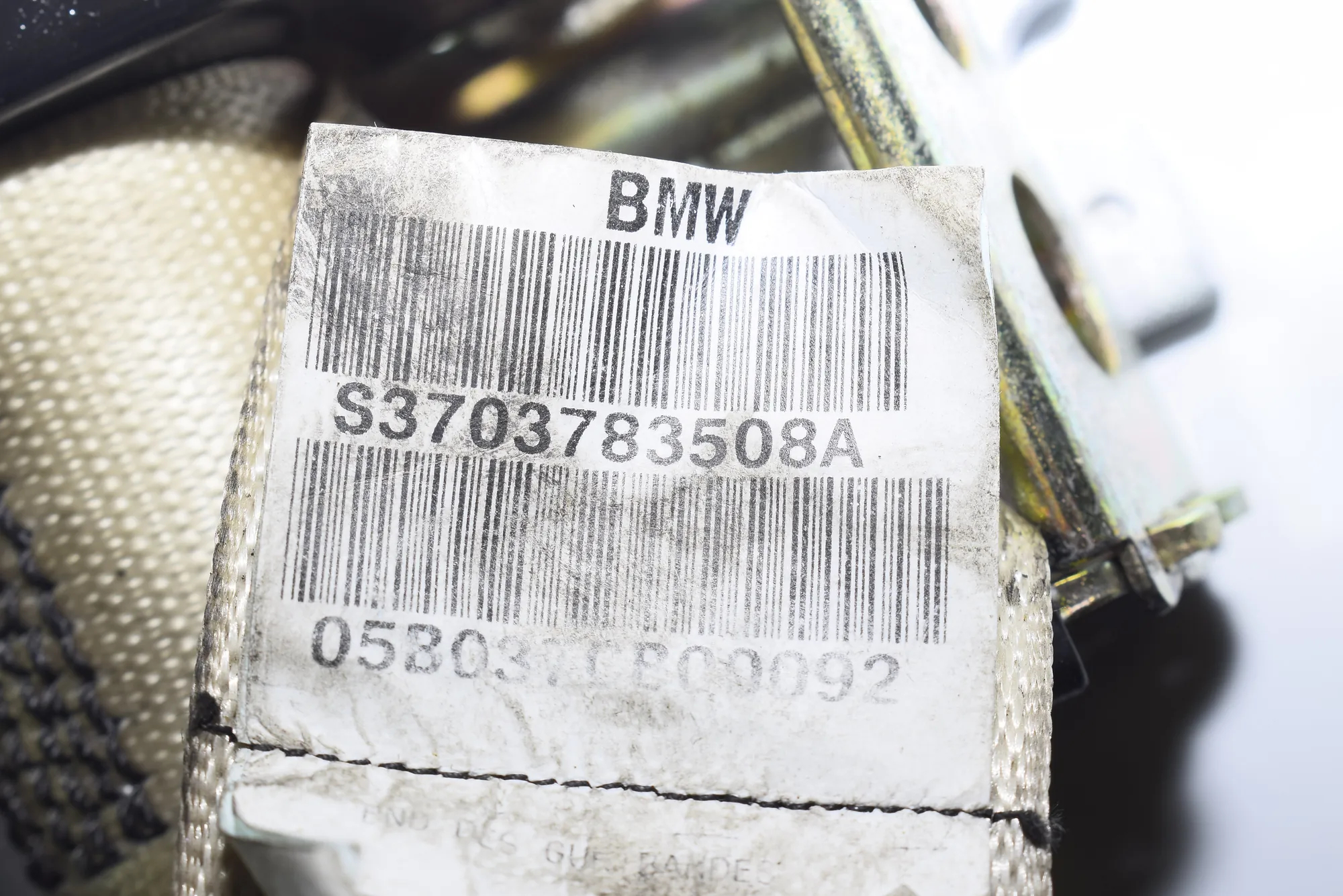 Rear Left Seatbelt – OEM 7037835 · BMW 7 (E65, E66, E67) 750 i, Li 2005 – 5