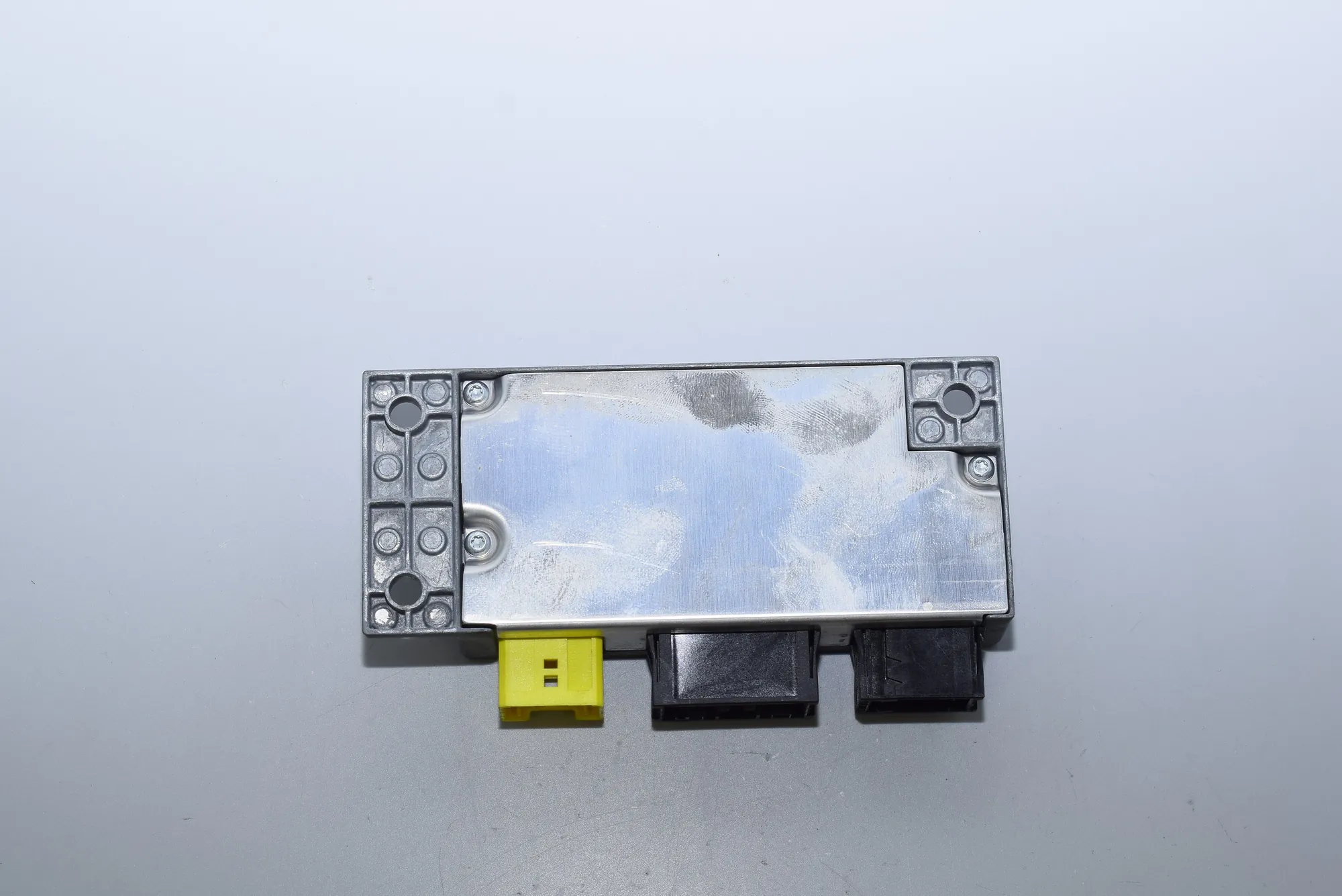 SRS Control Unit – OEM 6960226 · BMW 7 (E65, E66, E67) 750 i, Li 2005 – 4