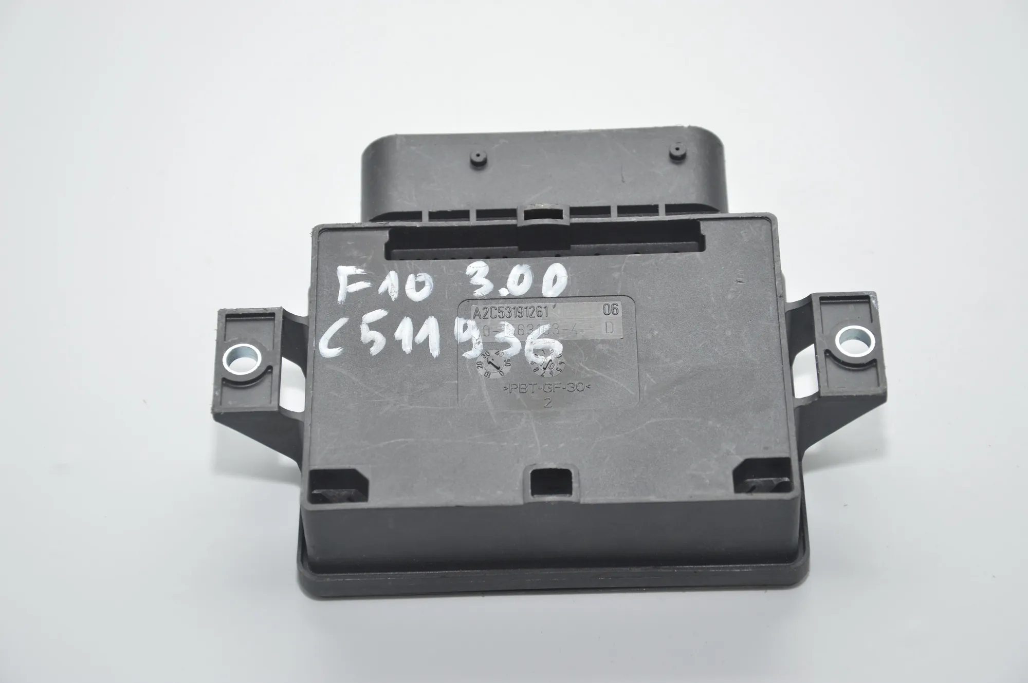 Handbrake Control Unit – OEM 6850846 · BMW 5 (F10) BMW 5 (F10) 2010 – 6