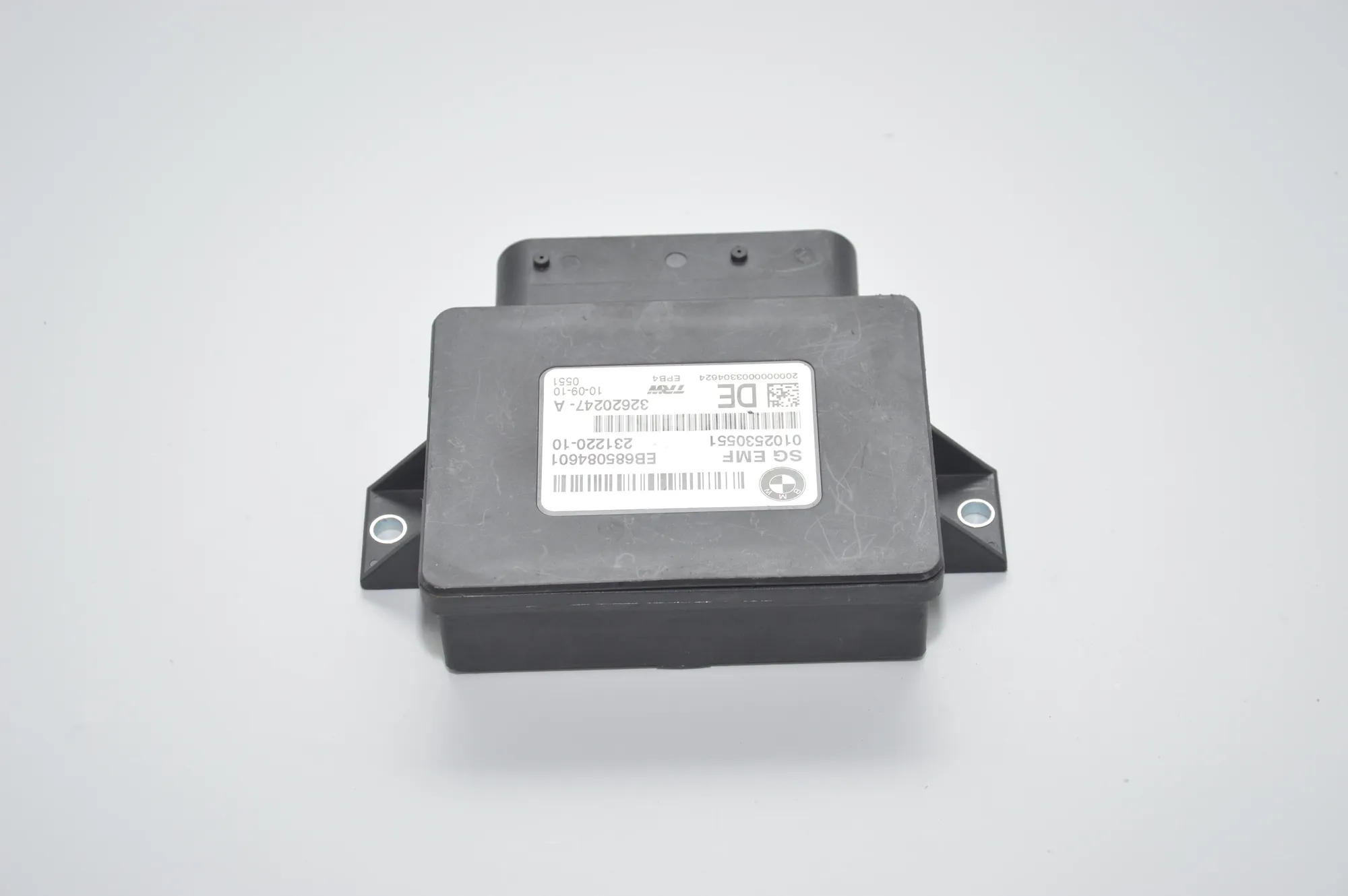 Handbrake Control Unit – OEM 6850846 · BMW 5 (F10) BMW 5 (F10) 2010 – 4