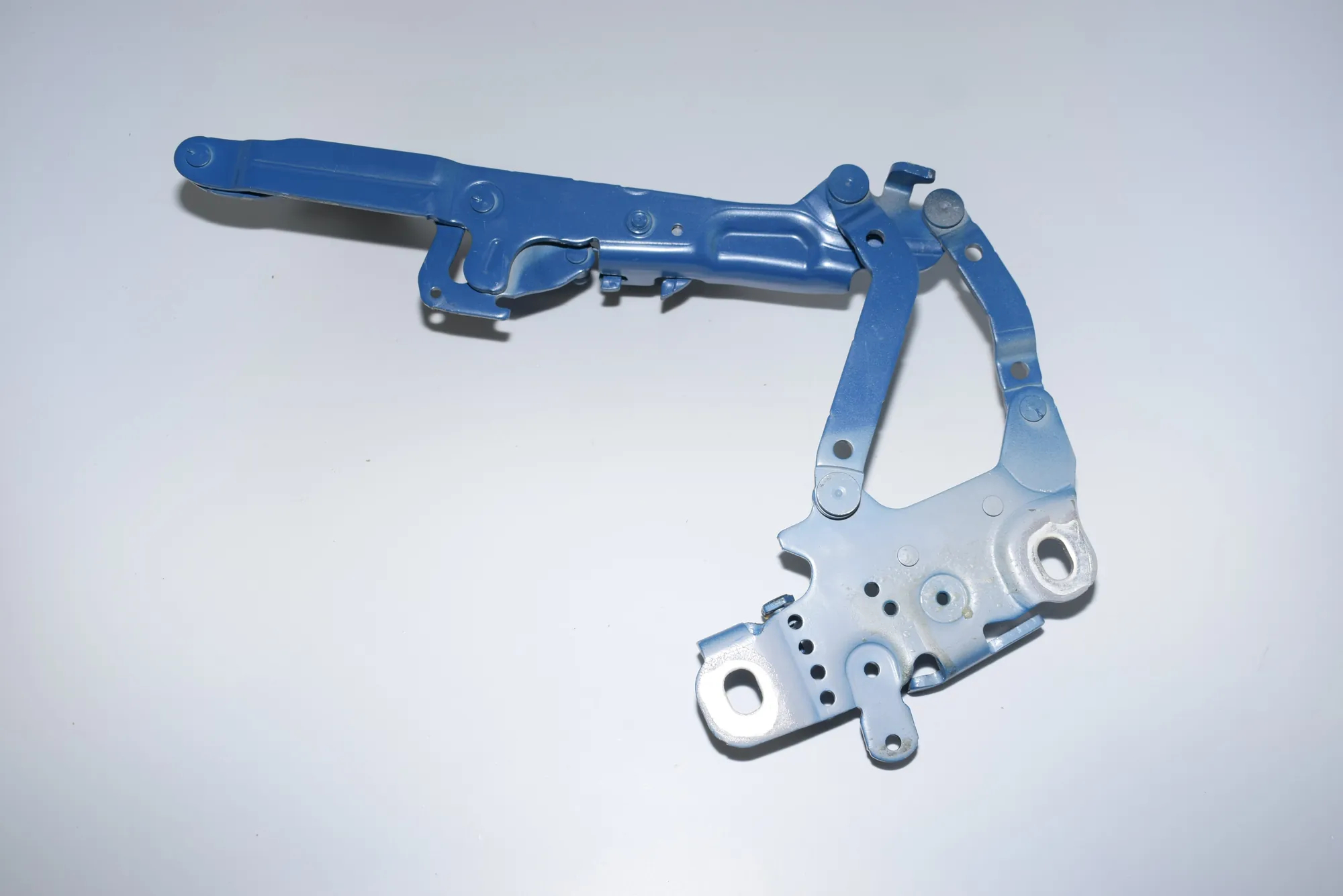 Front Left Bonnet Hinge – OEM 7239415 · BMW 3 (F30, F80) BMW 3 (F30, F80) 2011 – 4