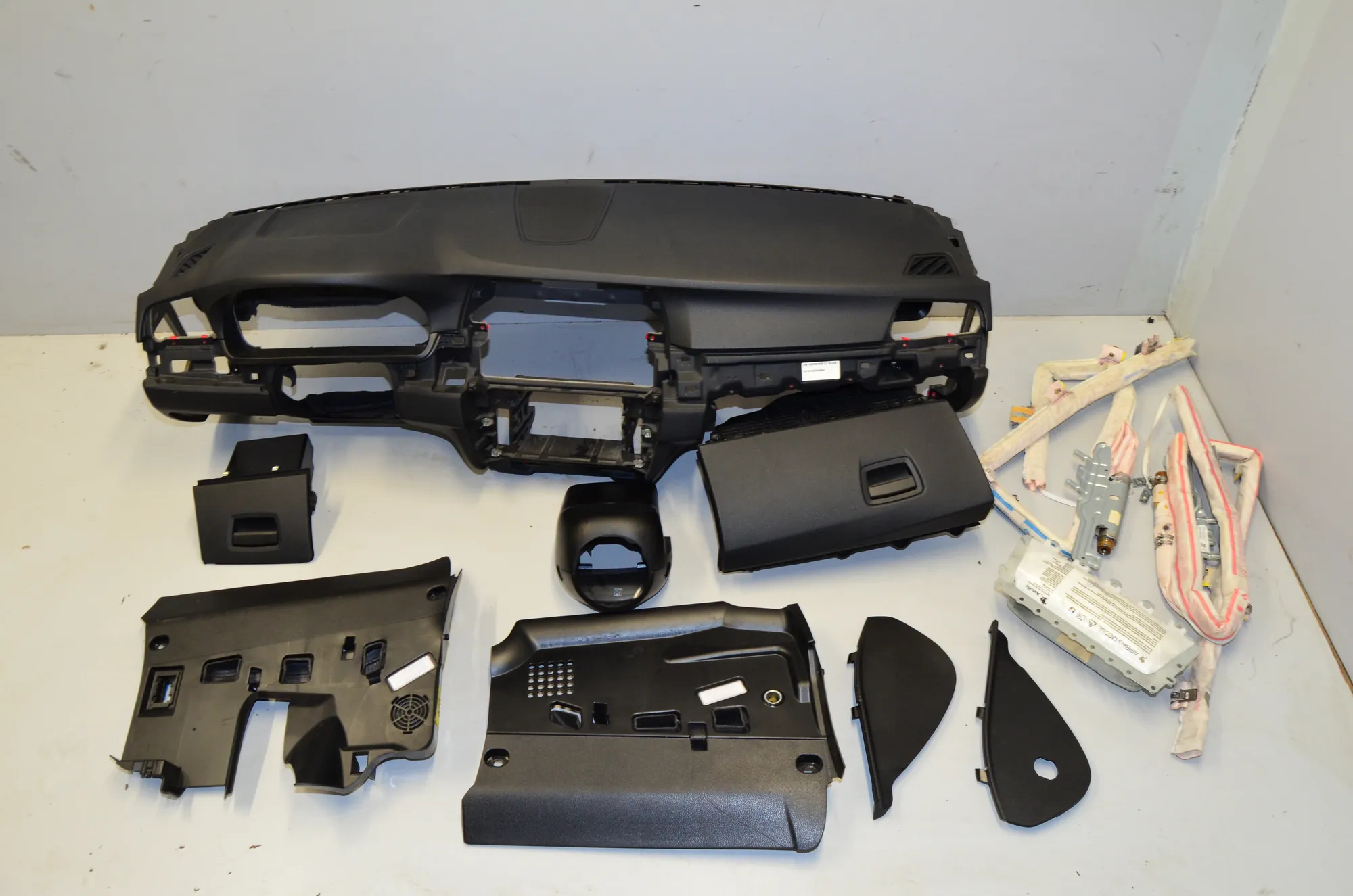Dashboard – OEM 9207381 · BMW 5 (F10) 530 d 2014 – 5