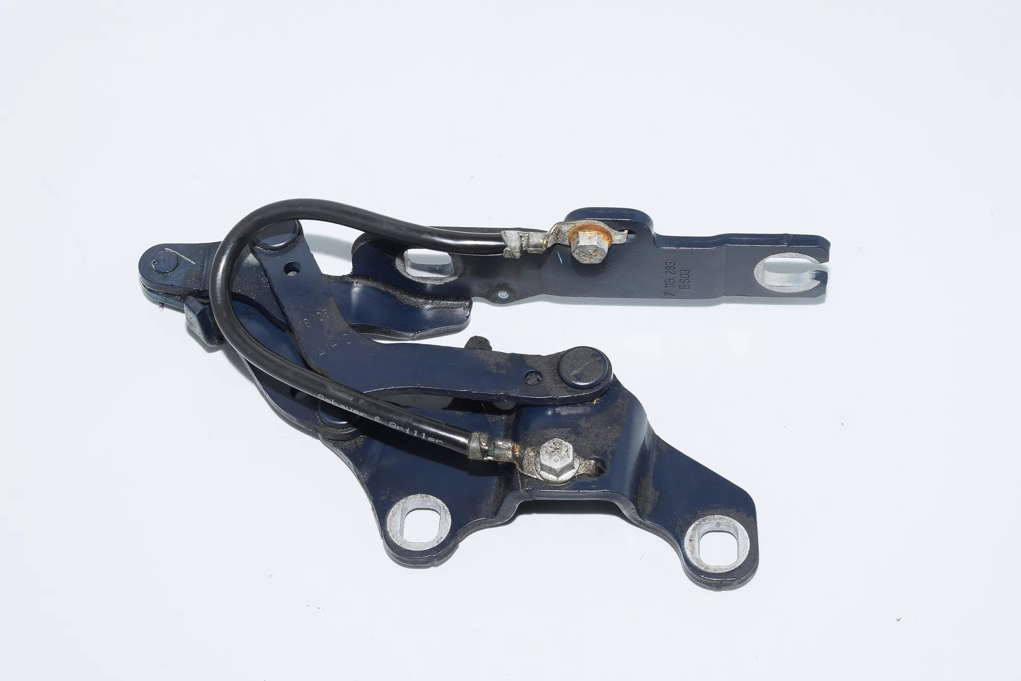 Front Left Bonnet Hinge – OEM 7115263 · BMW 3 Cabrio (E93) 330 d 2008 – 3