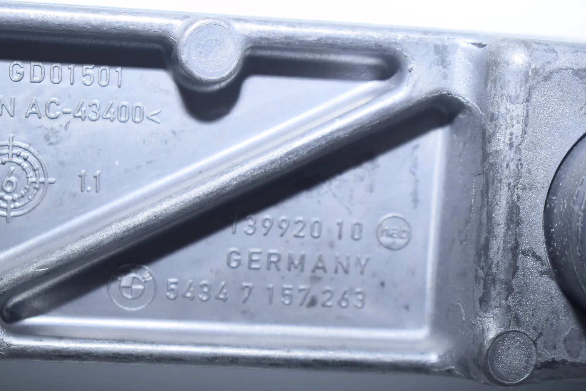 Other Body Parts – OEM 7157263 · BMW 3 Cabrio (E93) 330 d 2008 – 4
