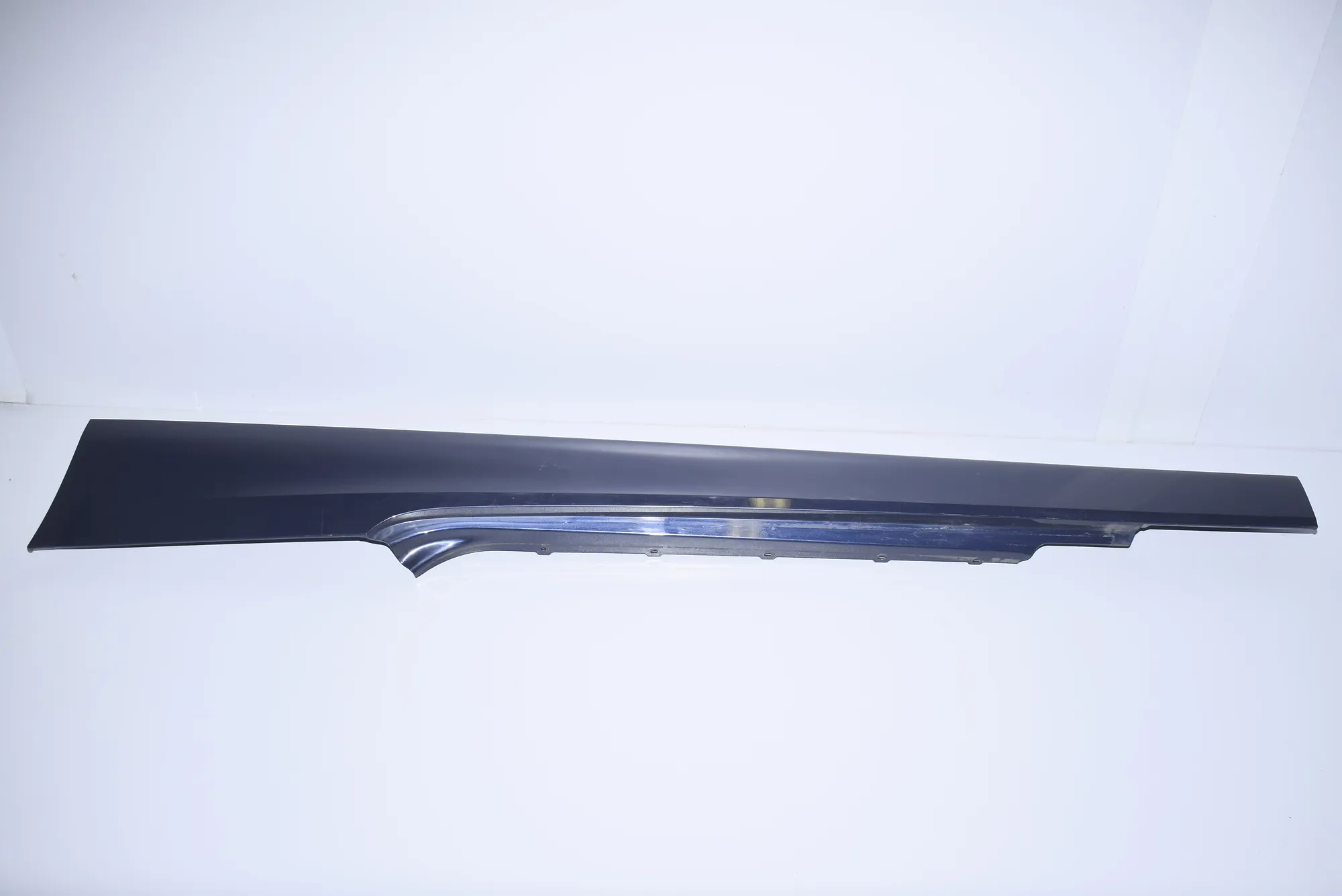 Left Side Plastic Sideskirt Cover – OEM 7130873 · BMW 3 Cabrio (E93) 330 d 2008 – 2