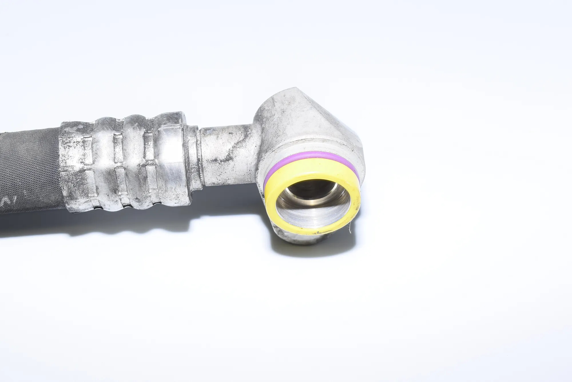 A/C Air Con Hose Pipe – OEM 9177035 · BMW 3 Cabrio (E93) 330 d 2008 – 4
