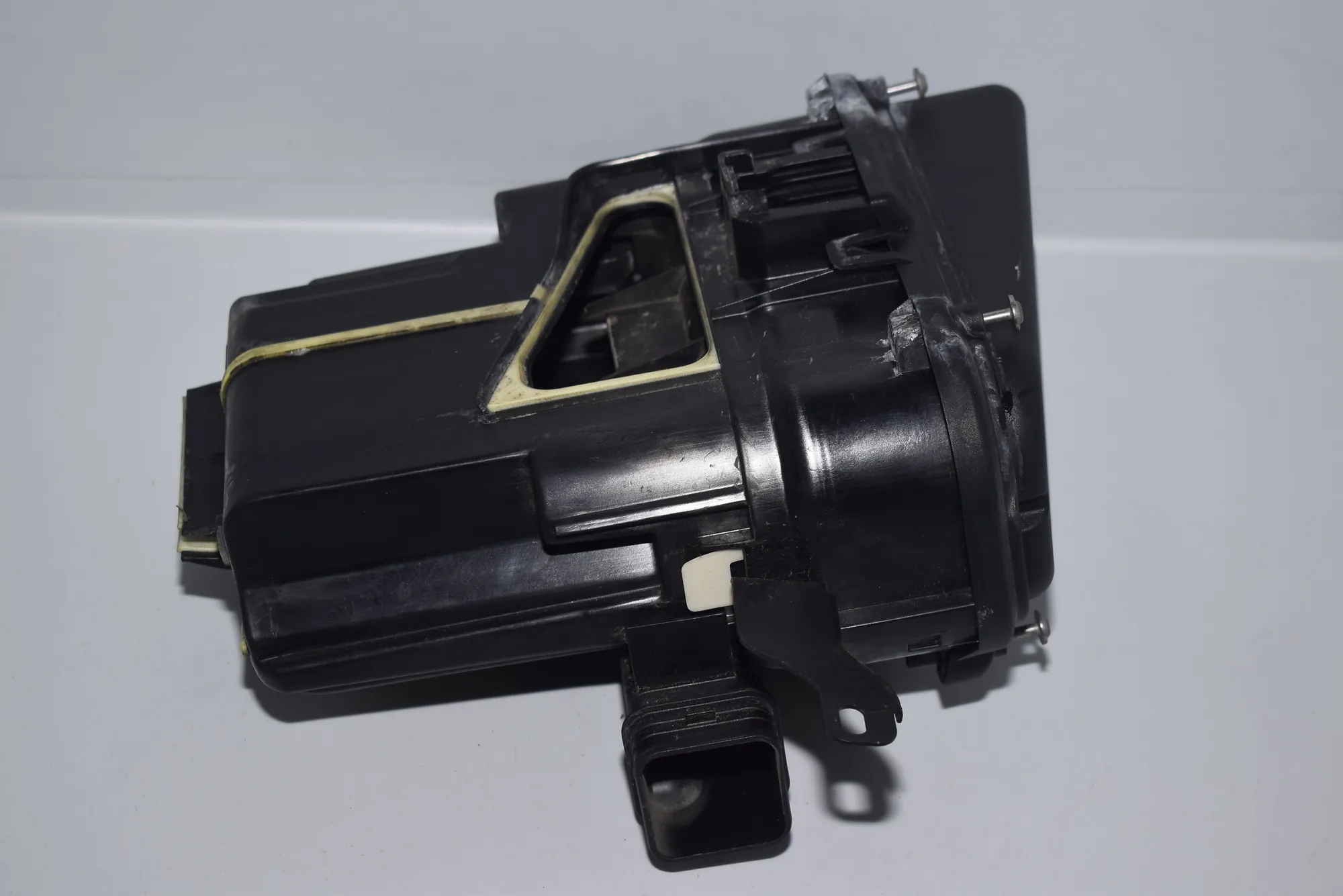 Other Engine Compartment Parts – OEM 7555193 · BMW 5 (F10) 520 d 2010 – 3