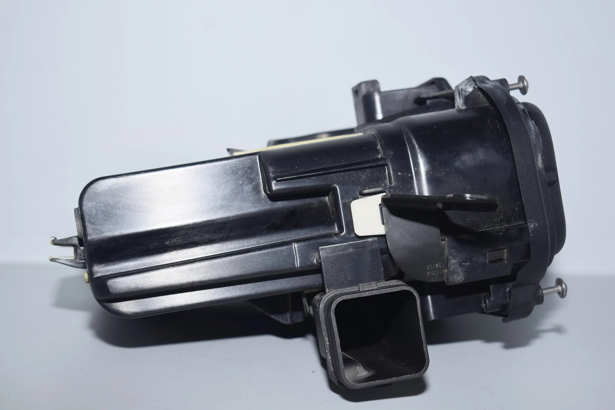 Other Engine Compartment Parts – OEM 7555193 · BMW 5 (F10) 520 d 2010 – 4
